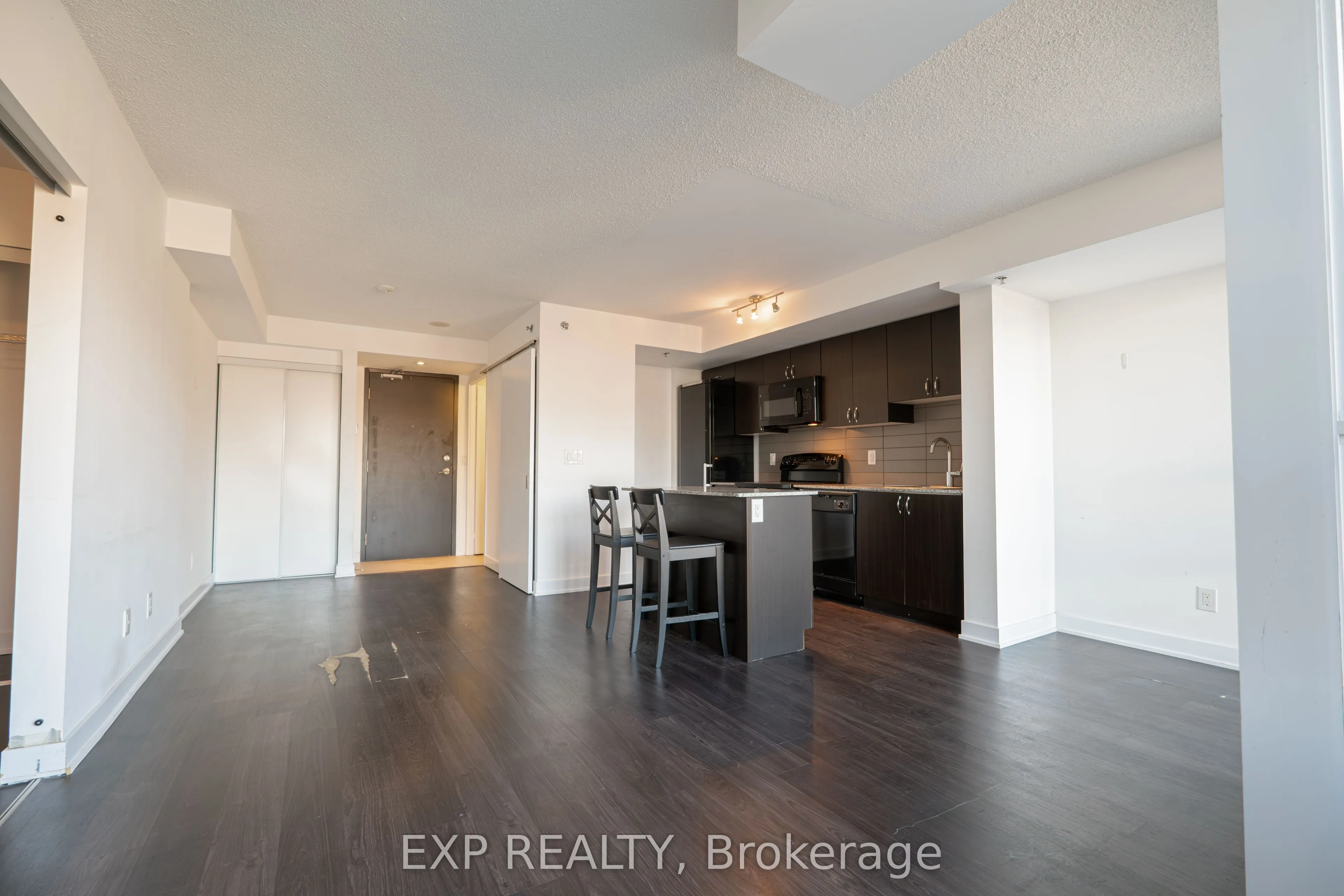 11 Superior Avenue, #417