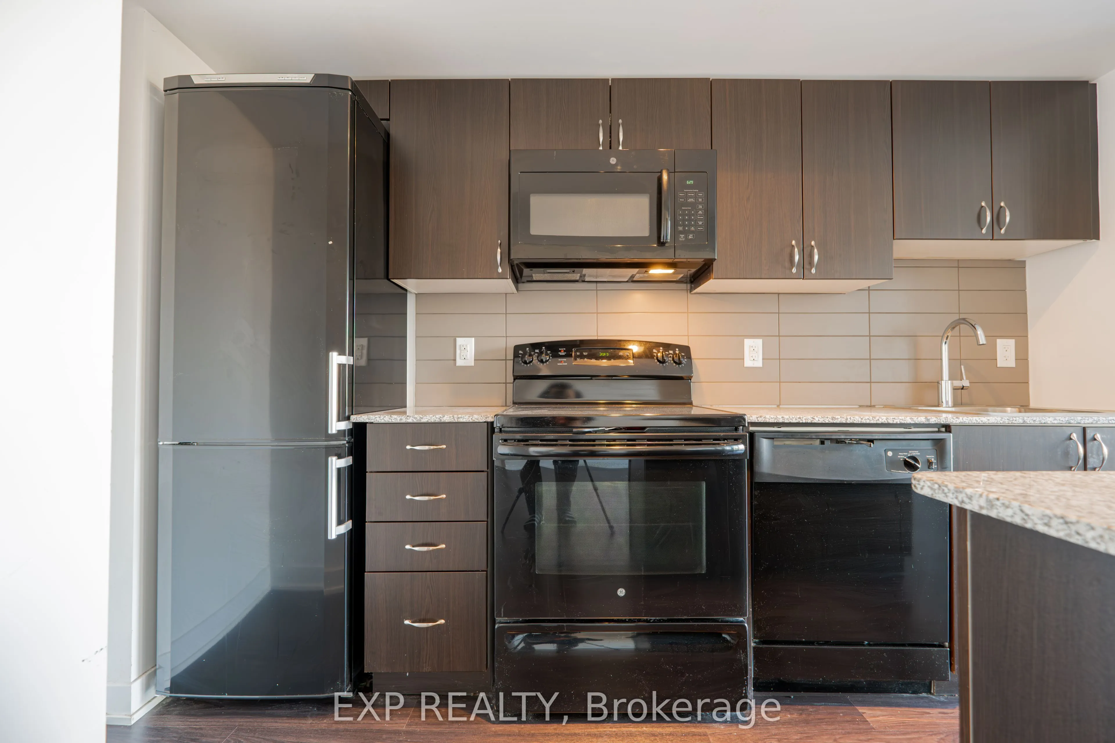 11 Superior Avenue, #417