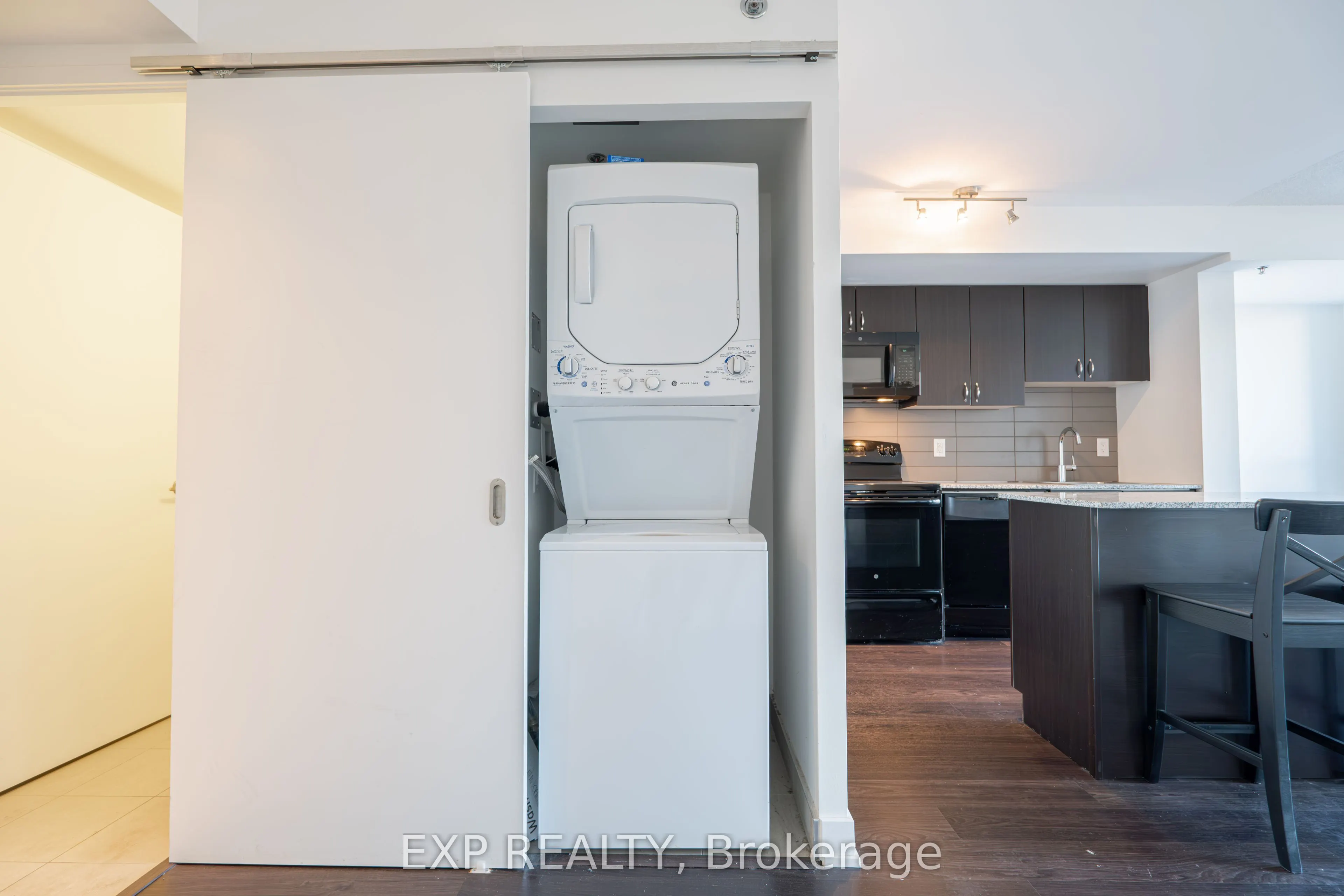 11 Superior Avenue, #417