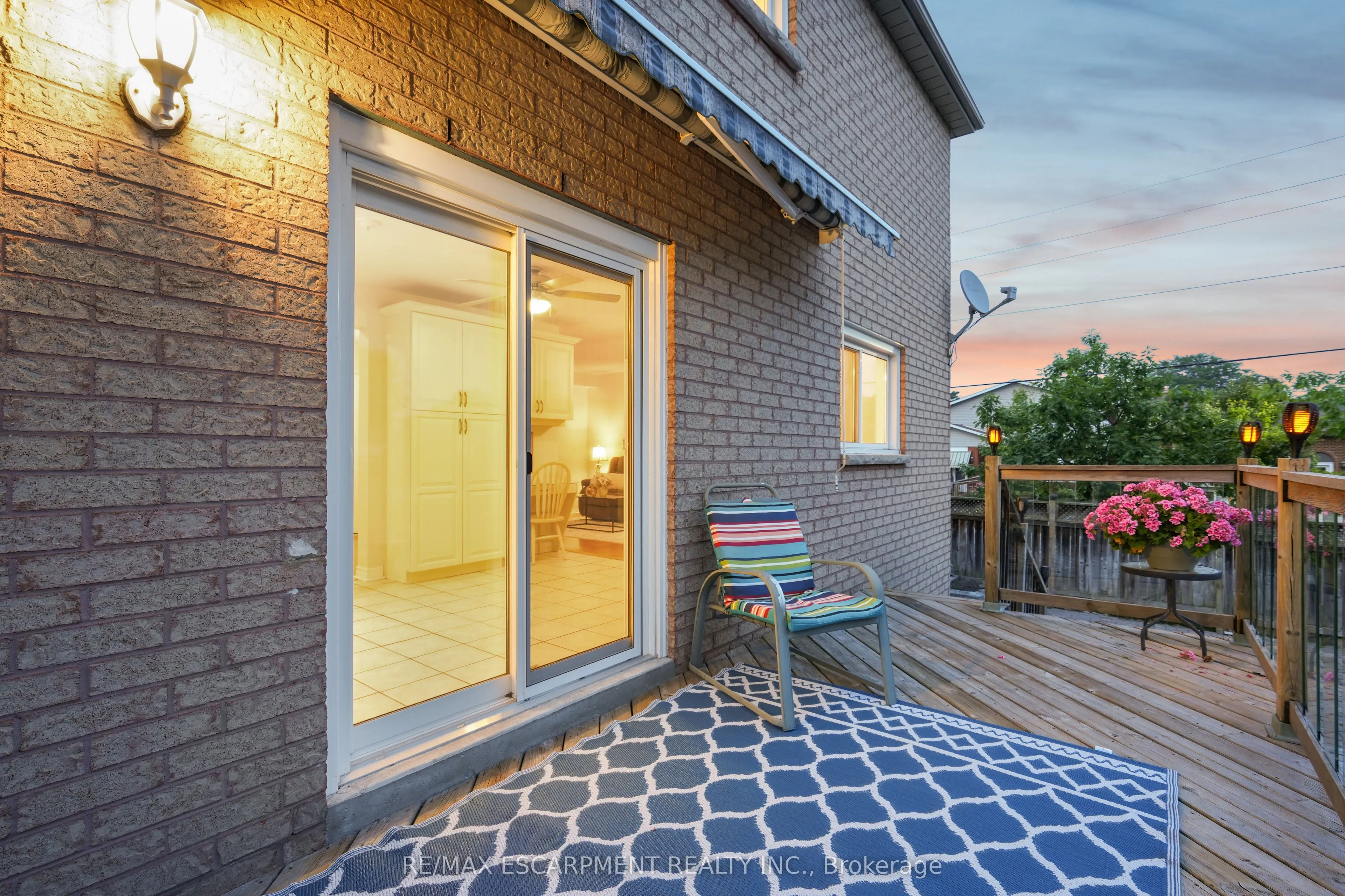 1 Birchway Place