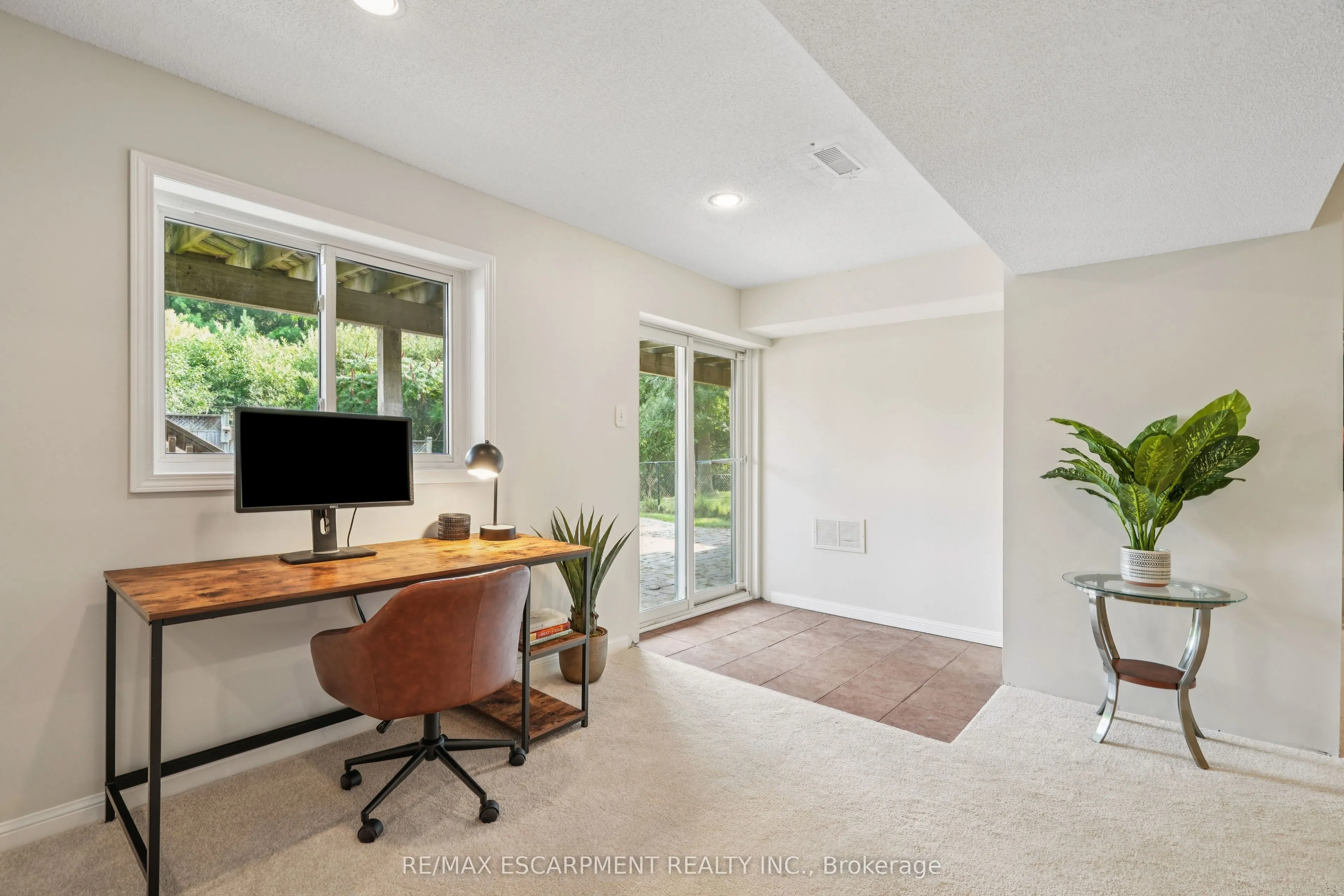 1 Birchway Place