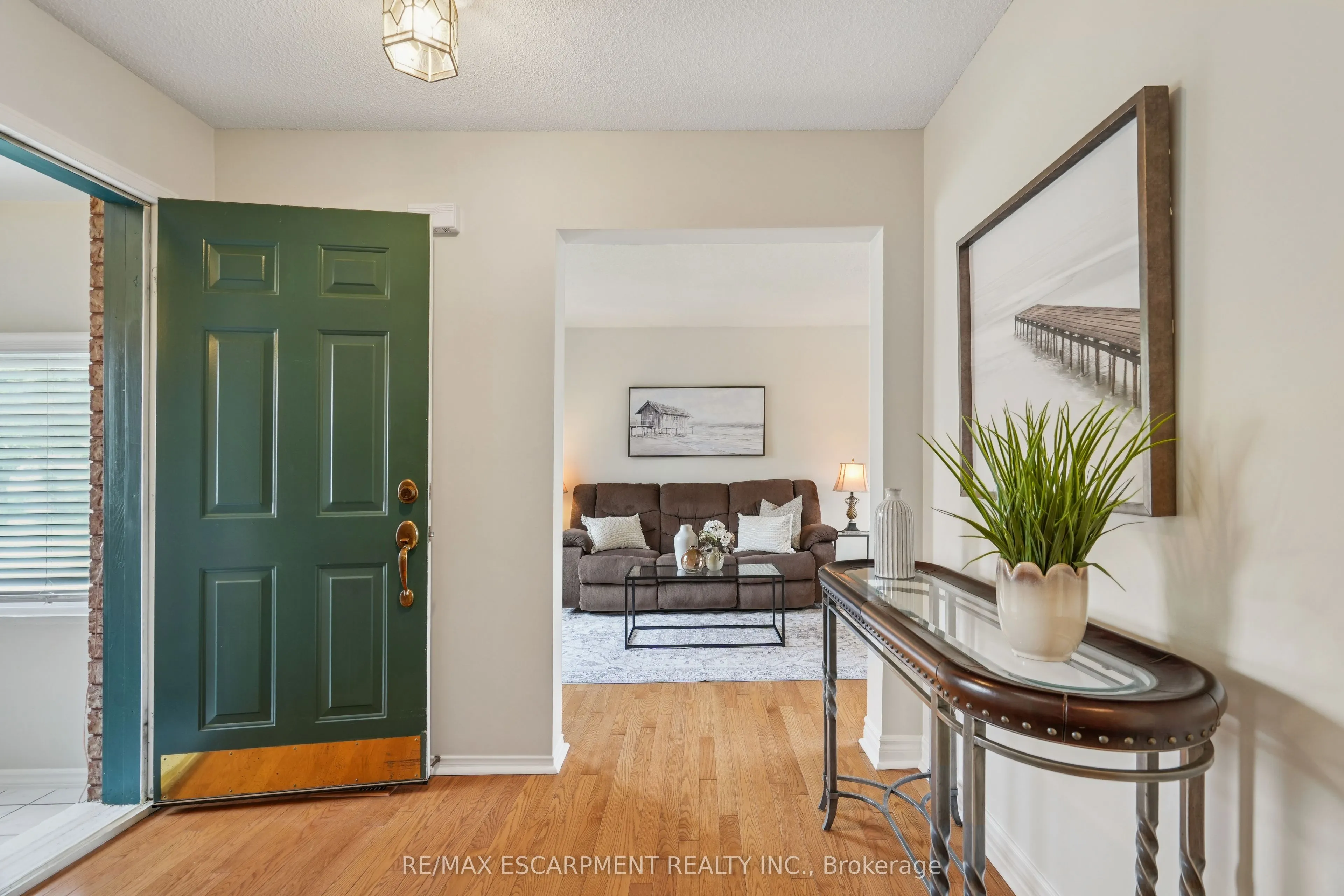 1 Birchway Place