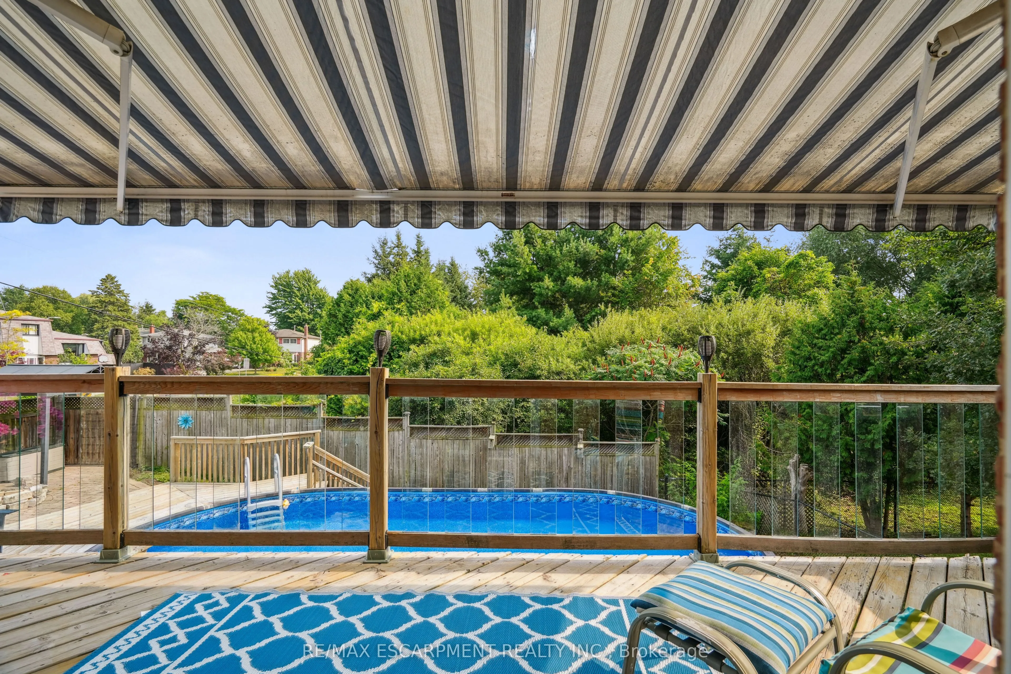 1 Birchway Place
