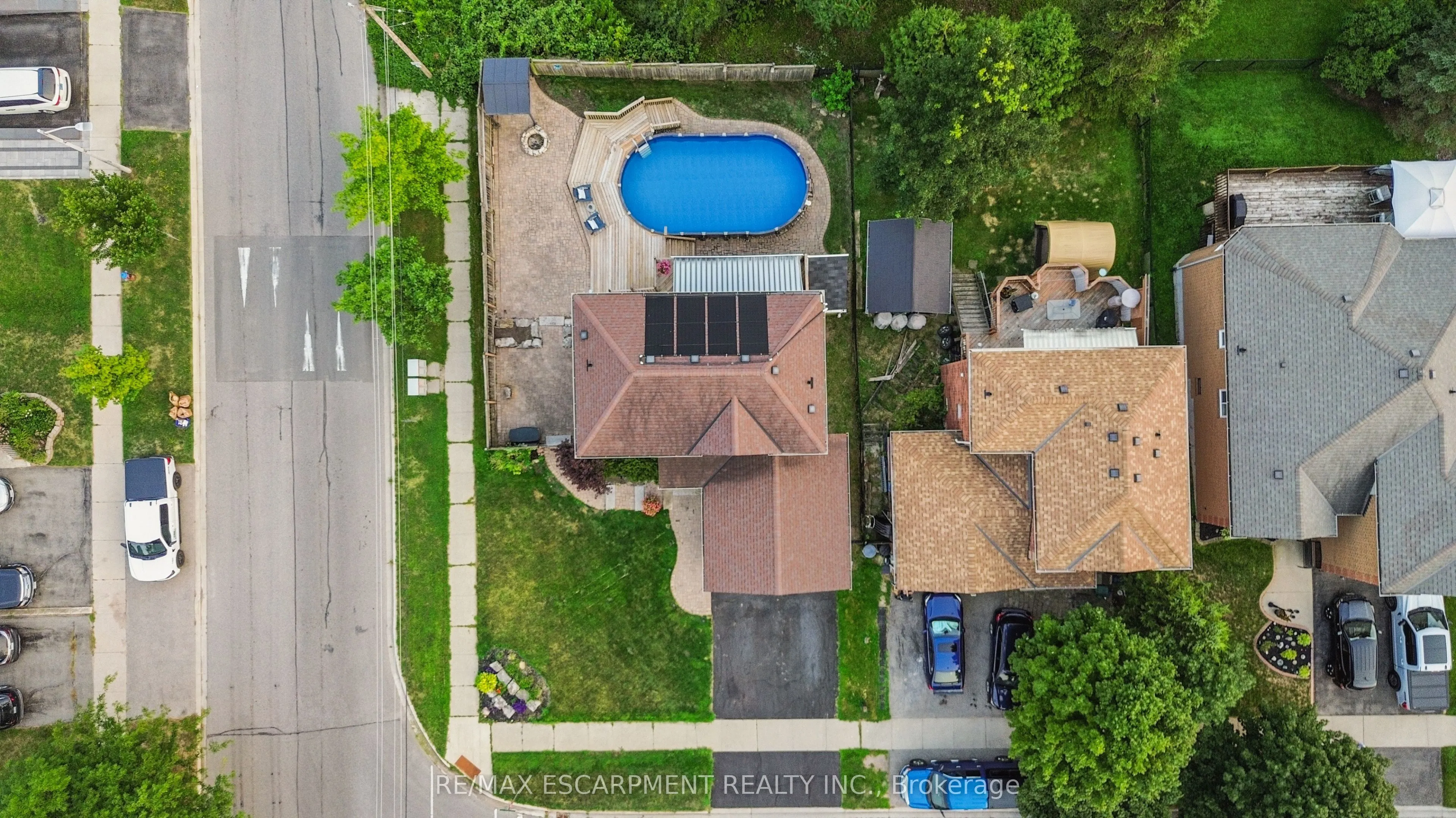 1 Birchway Place