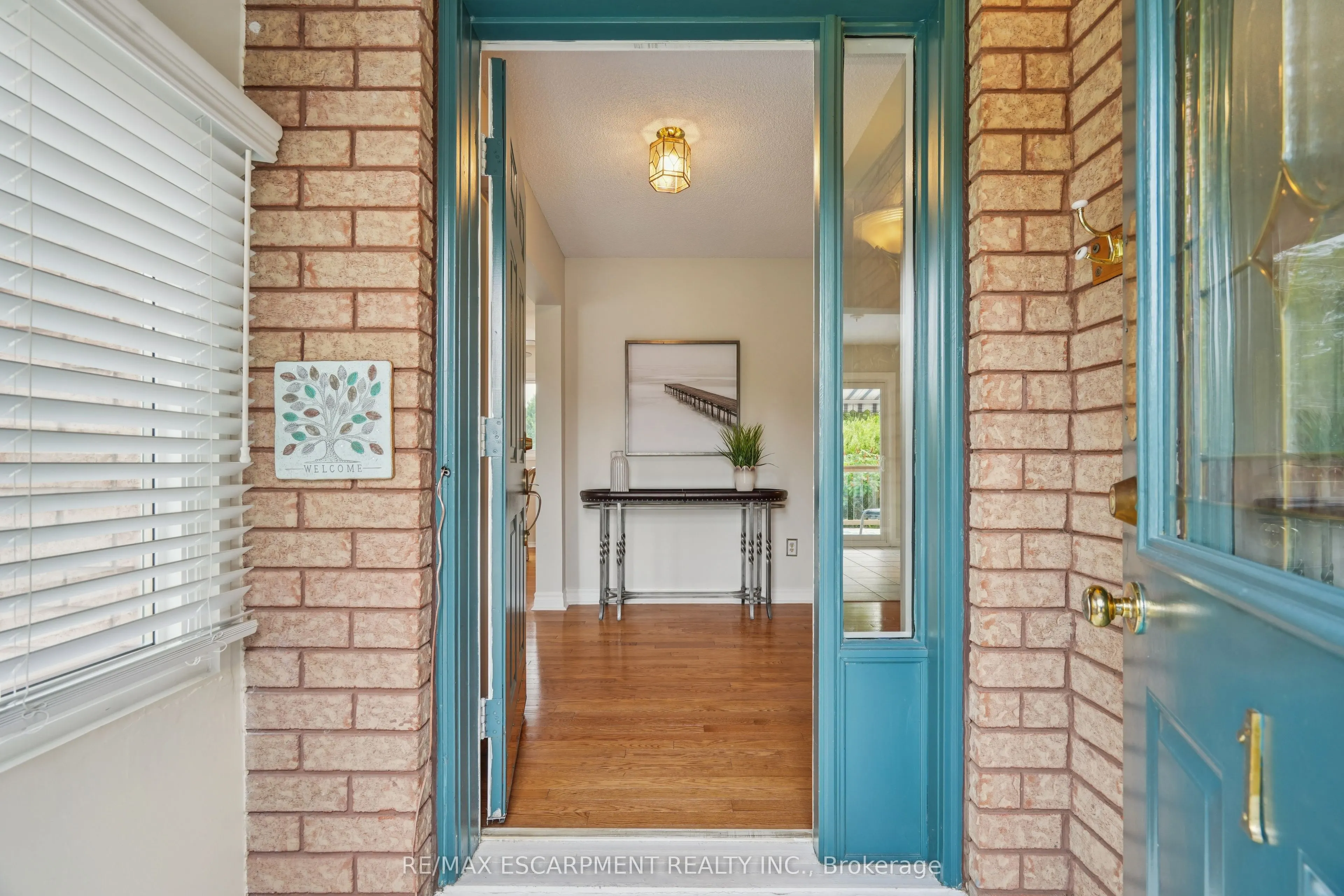 1 Birchway Place