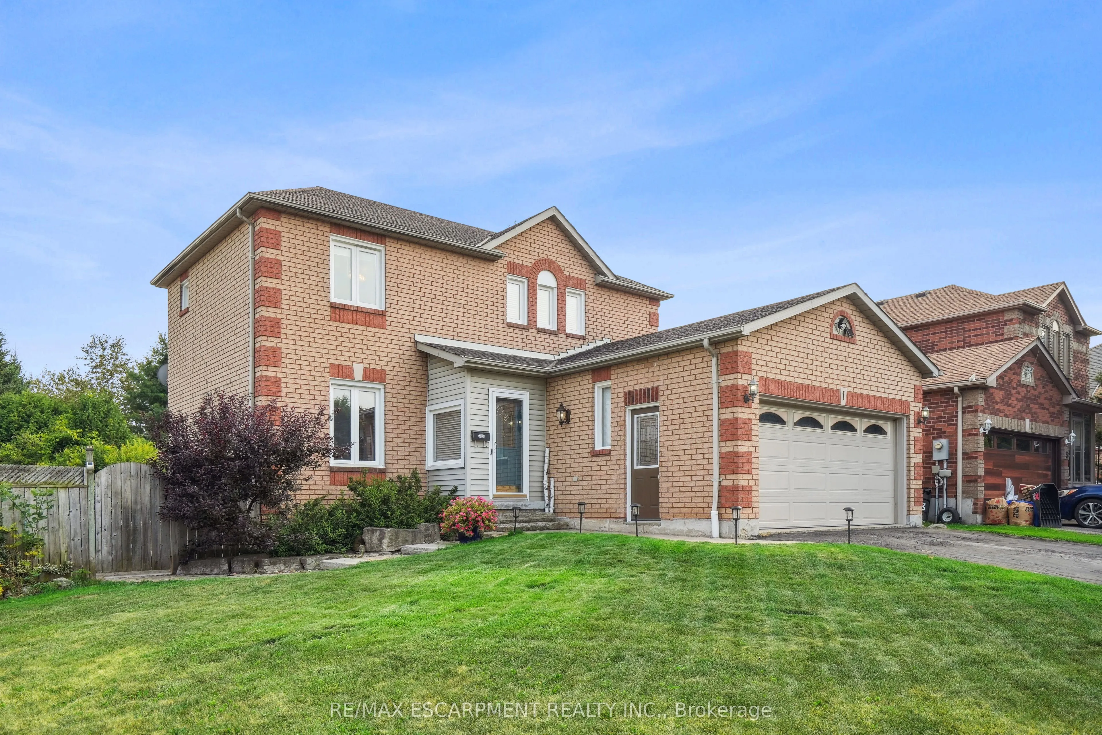 1 Birchway Place