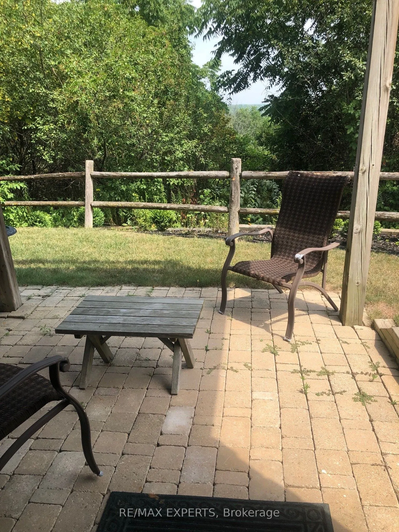 110 Rolling Hills Lane W