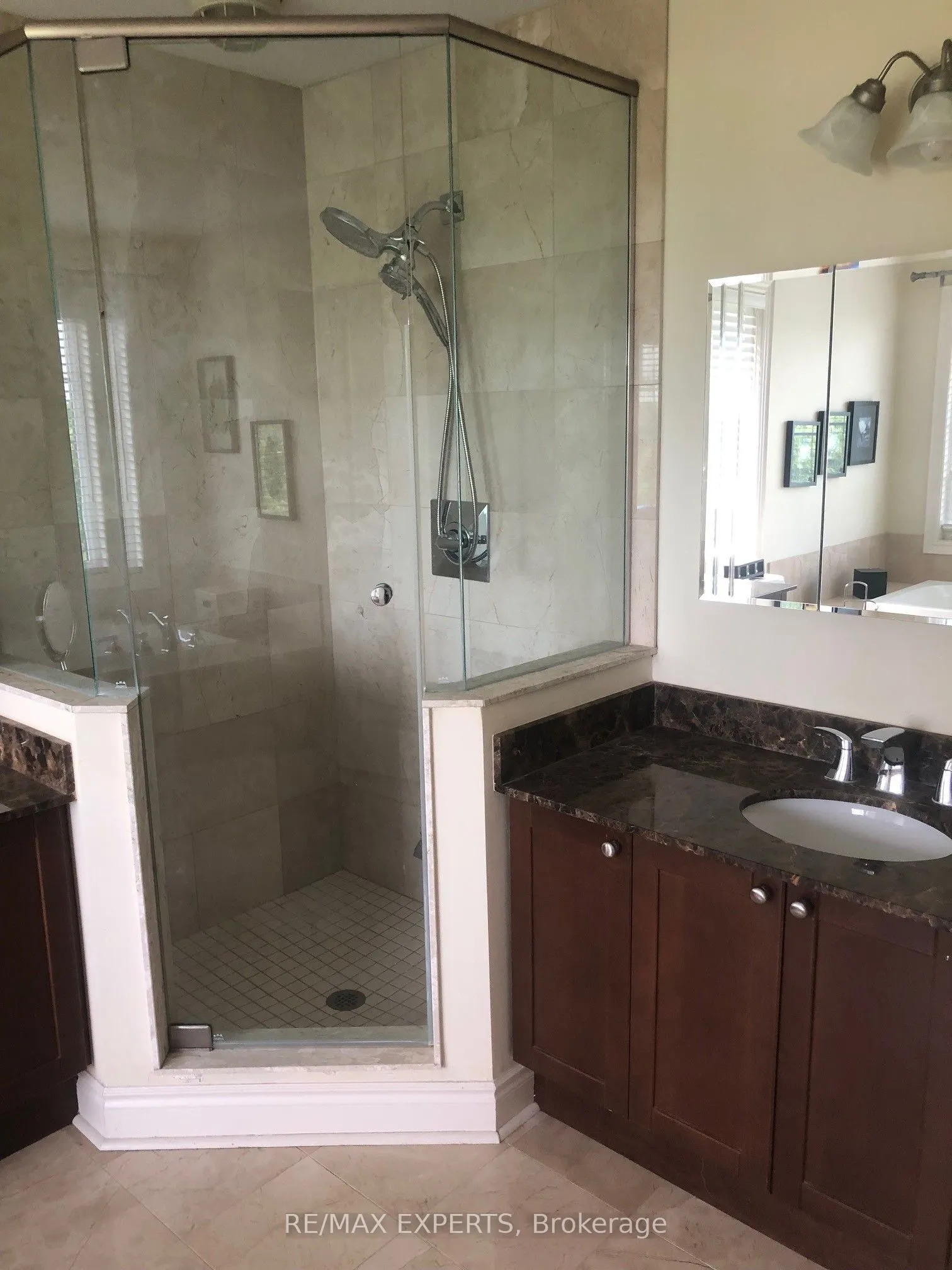 110 Rolling Hills Lane W