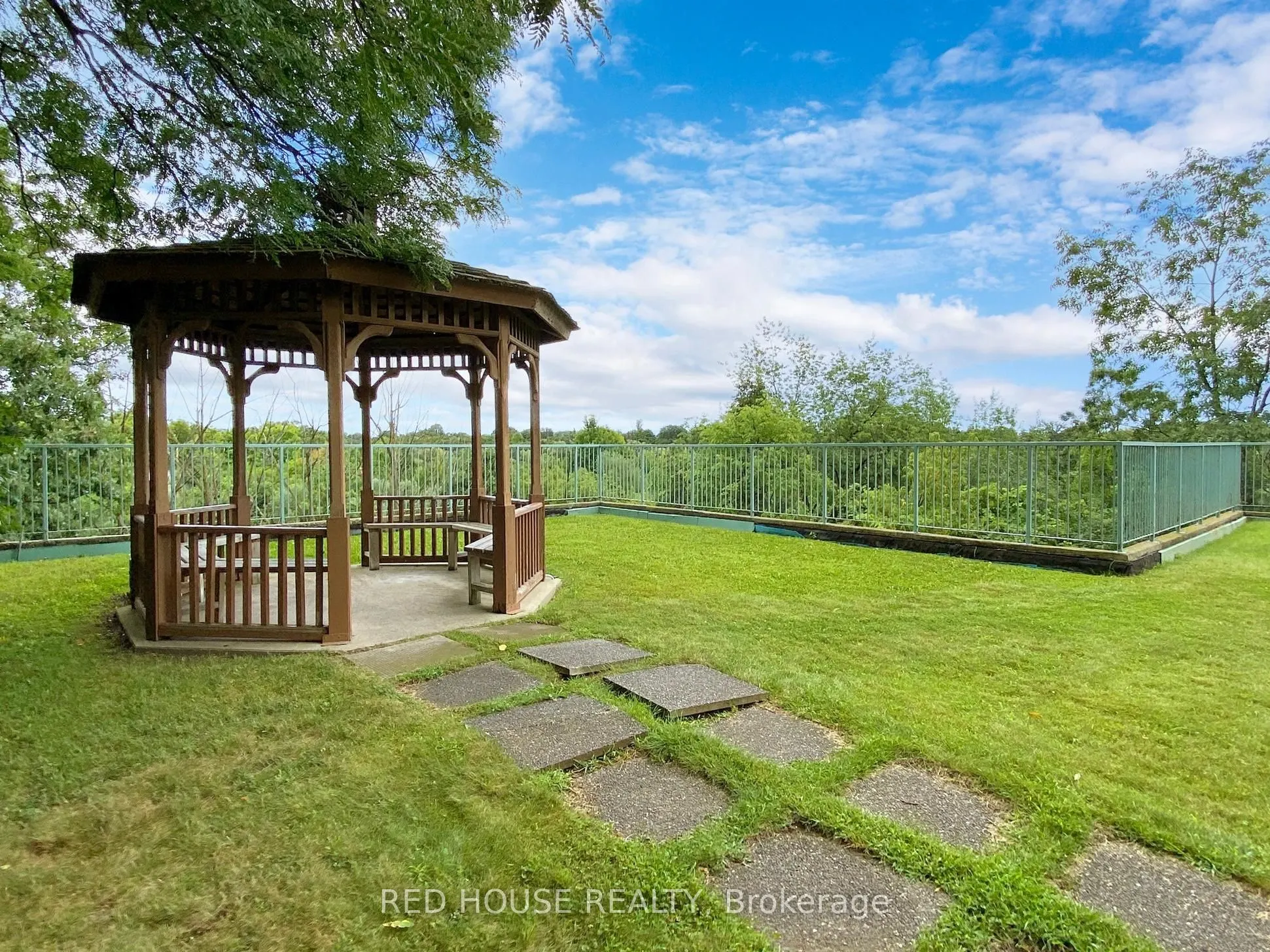 41 Markbrook Lane, #906