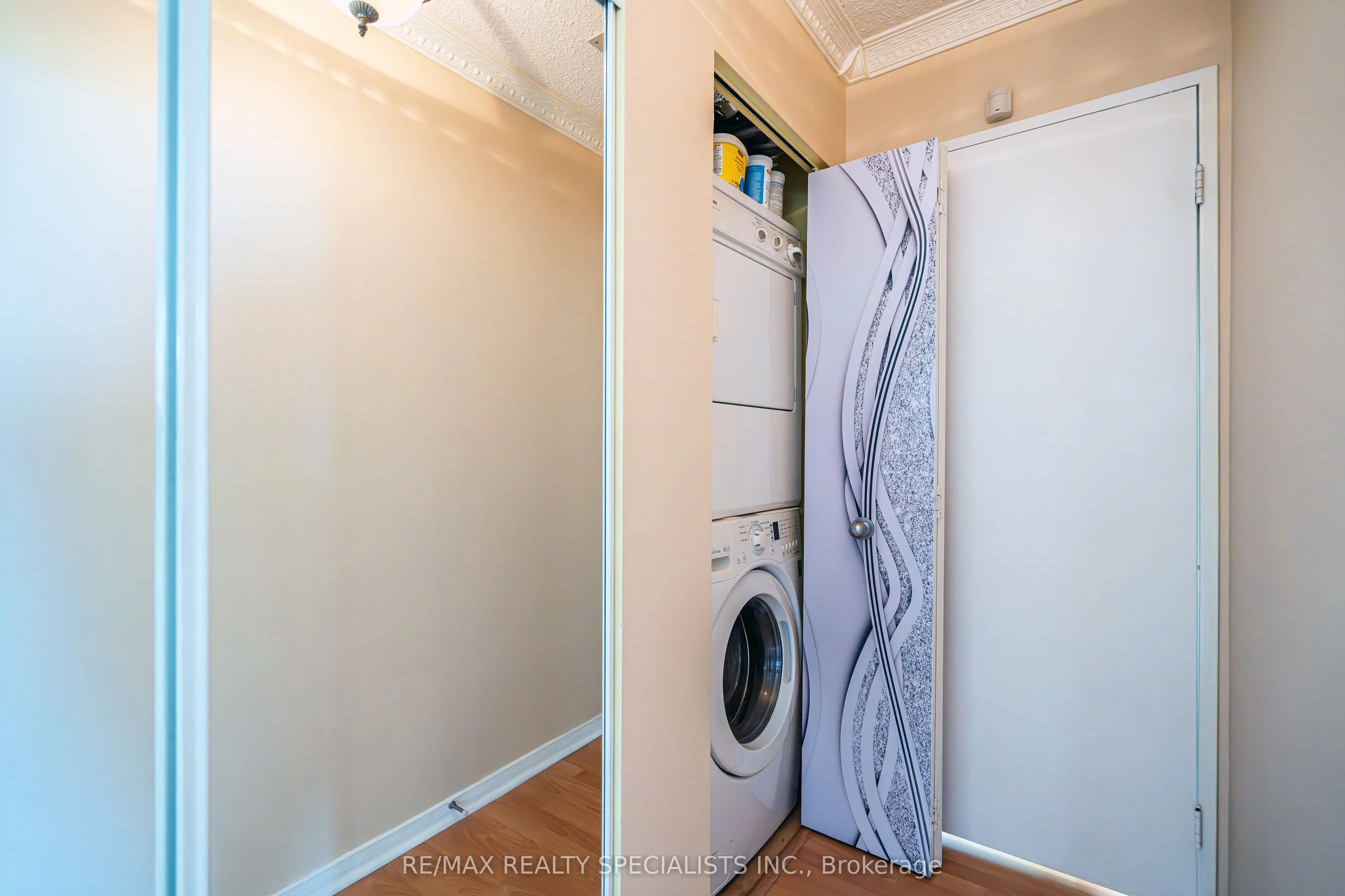 75 King Street E, #703