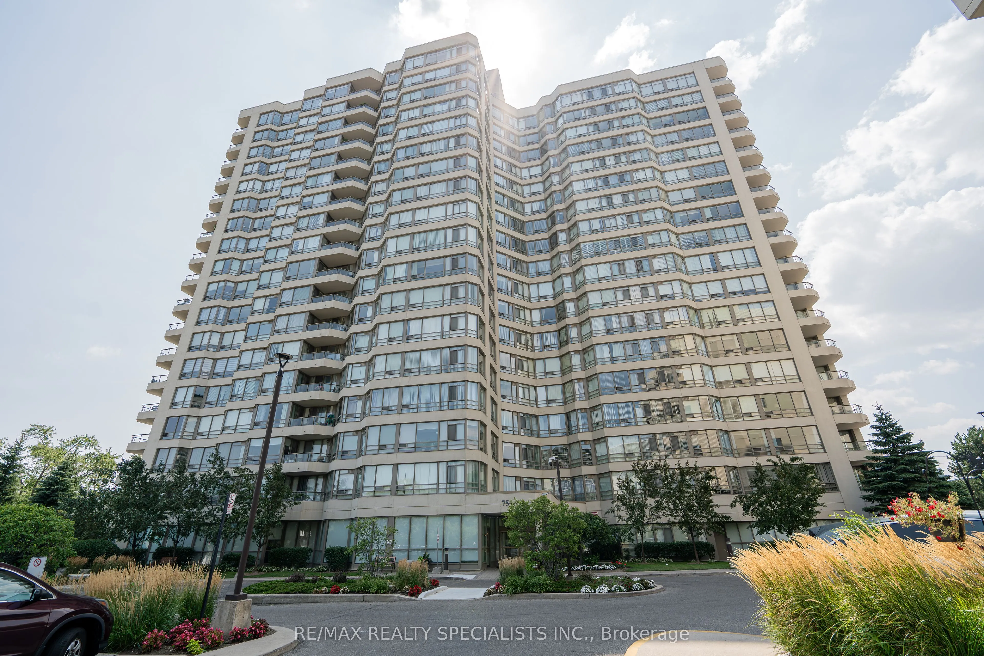 75 King Street E, #703