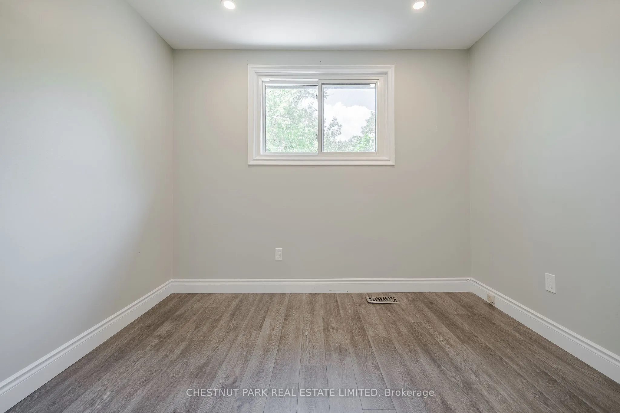 1435 Leighland Road
