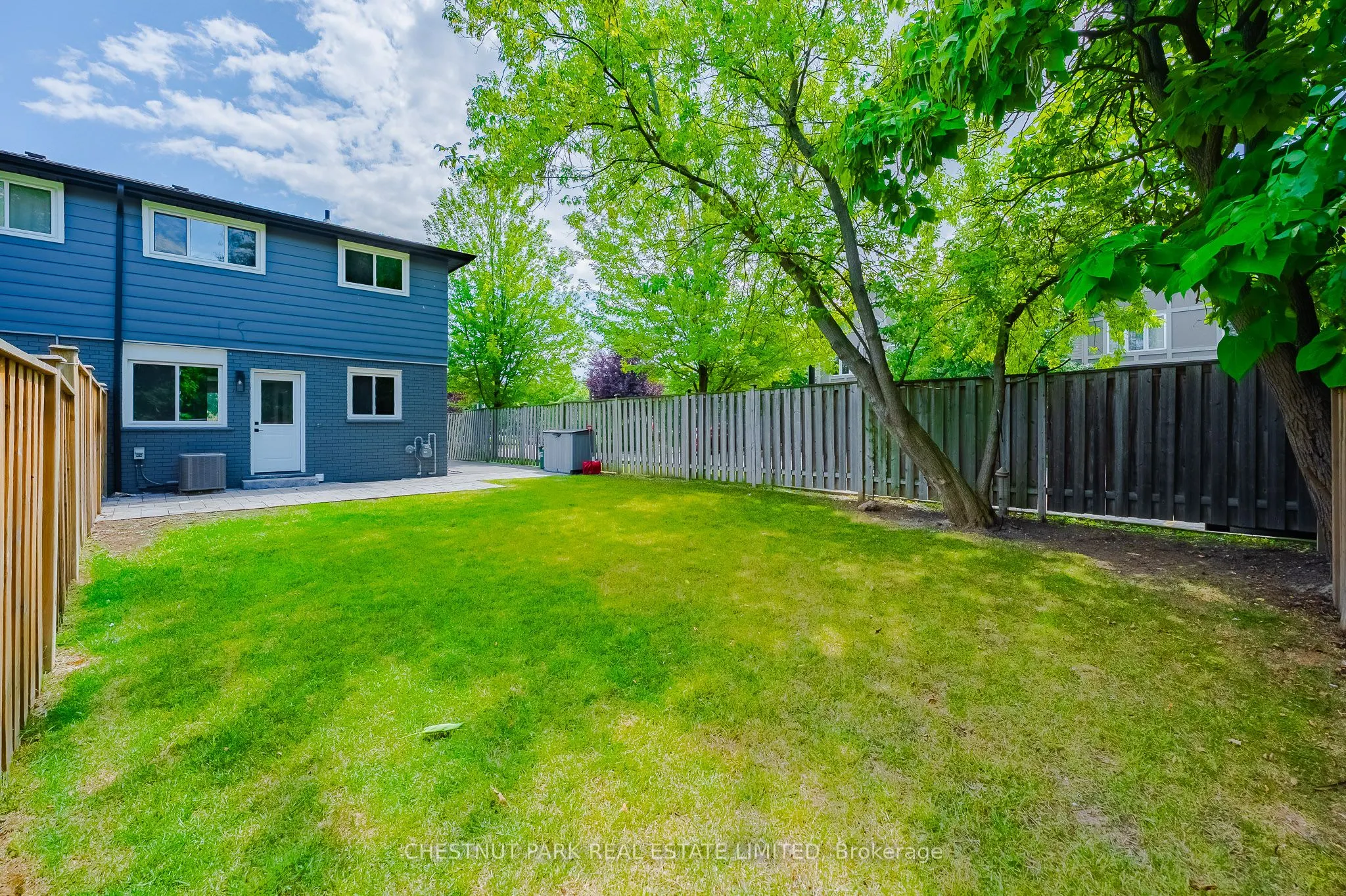 1435 Leighland Road