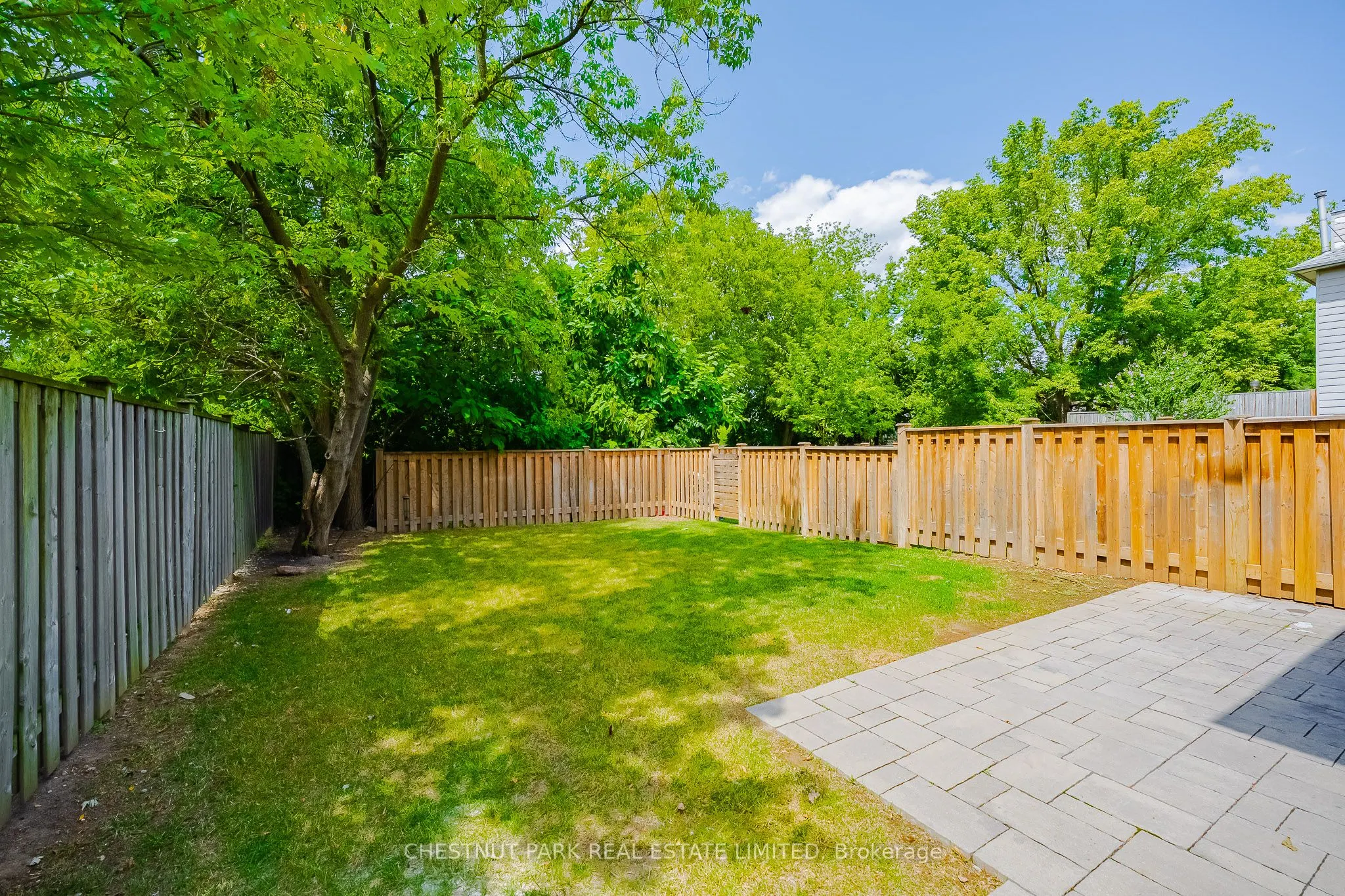 1435 Leighland Road