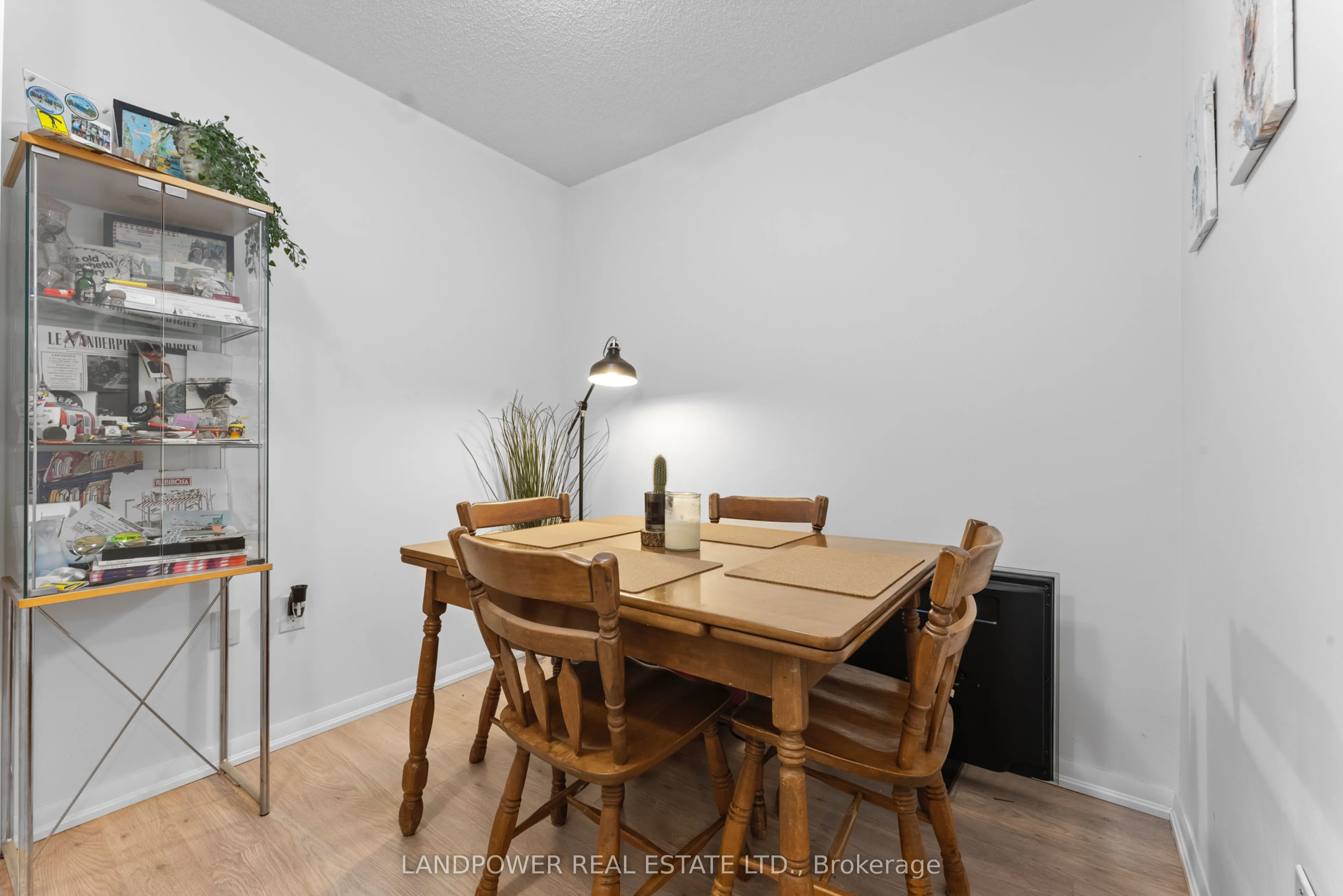 830 Lawrence Avenue W, #724