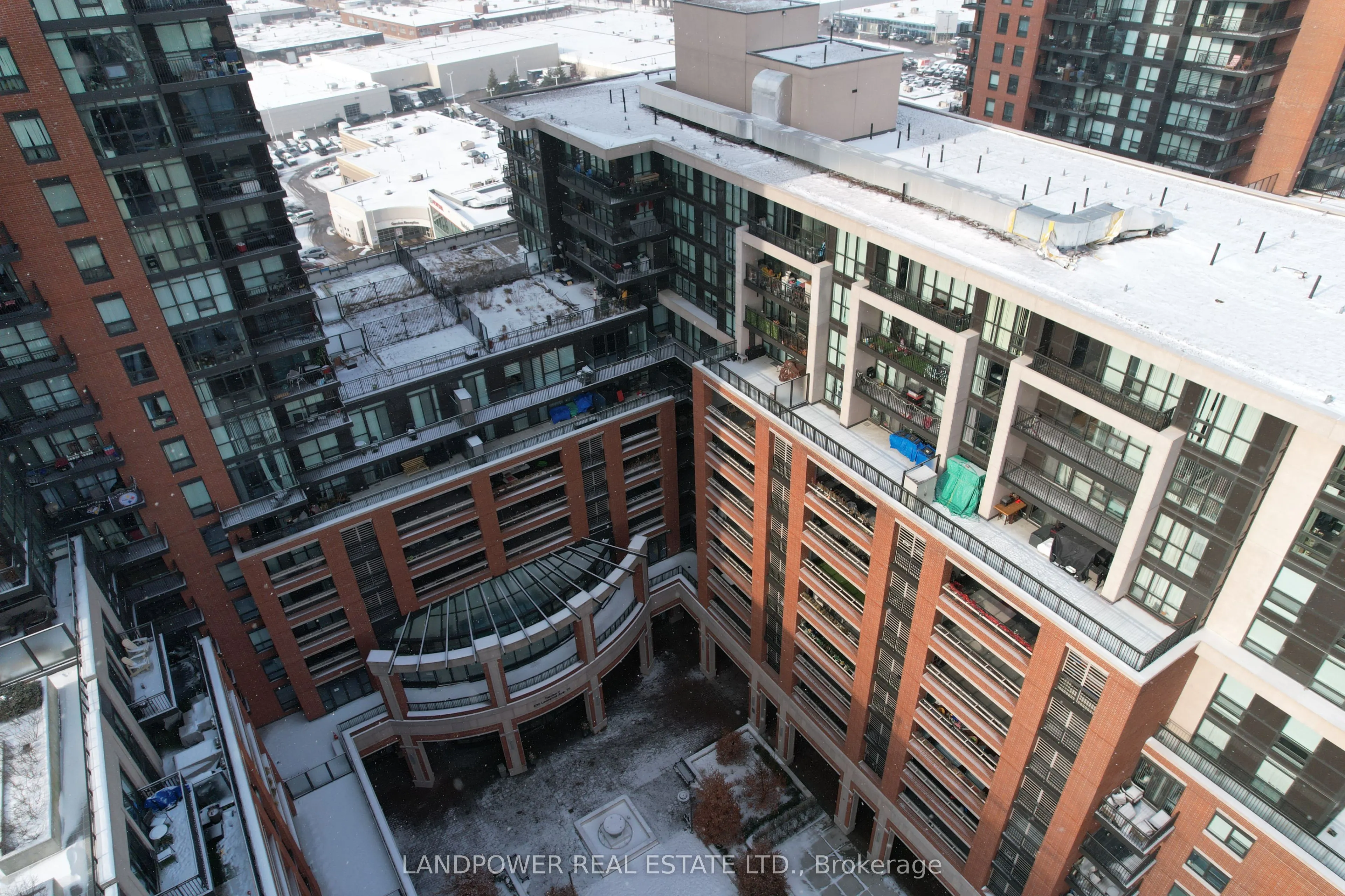 830 Lawrence Avenue W, #724