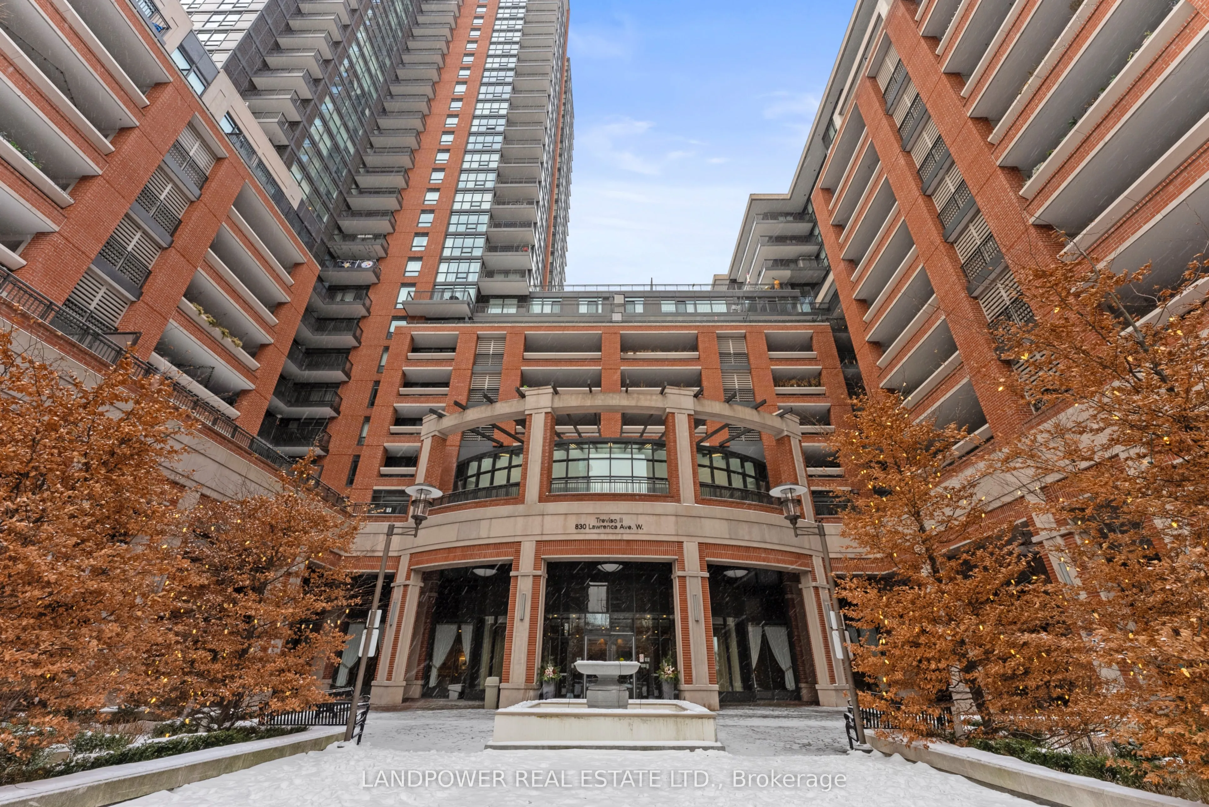 830 Lawrence Avenue W, #724