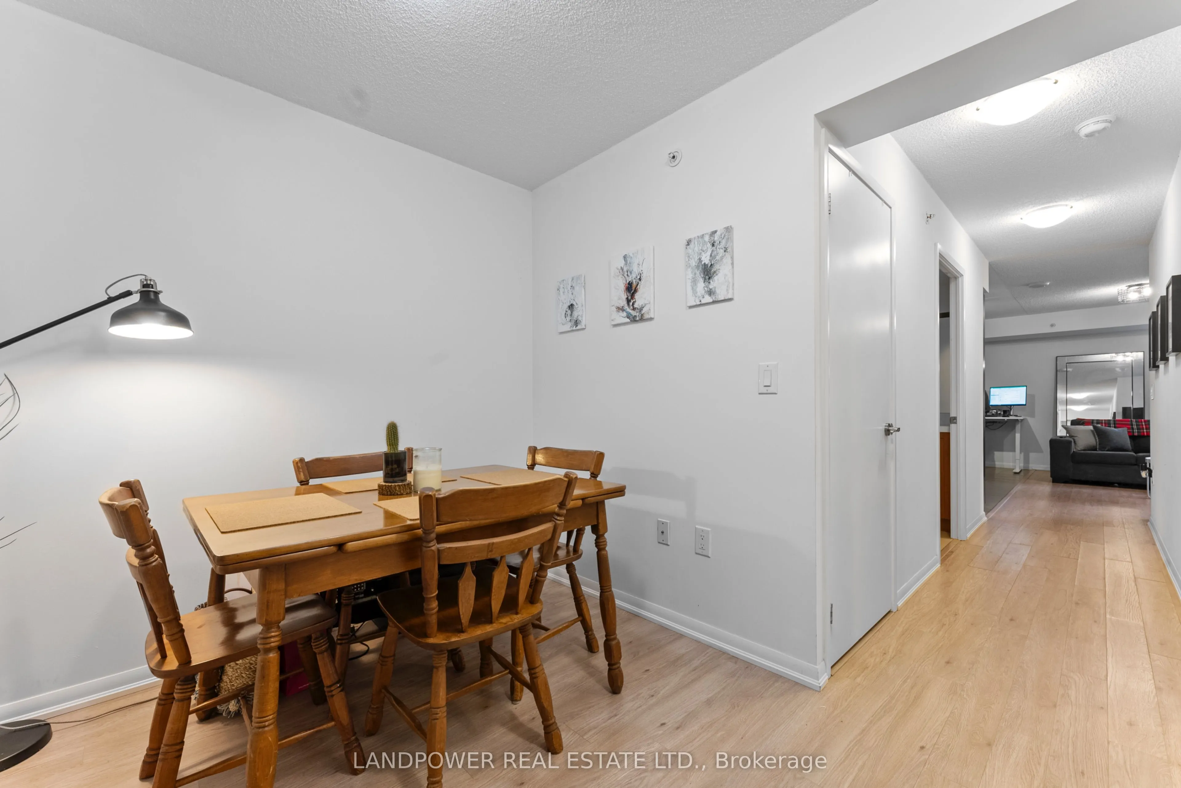 830 Lawrence Avenue W, #724