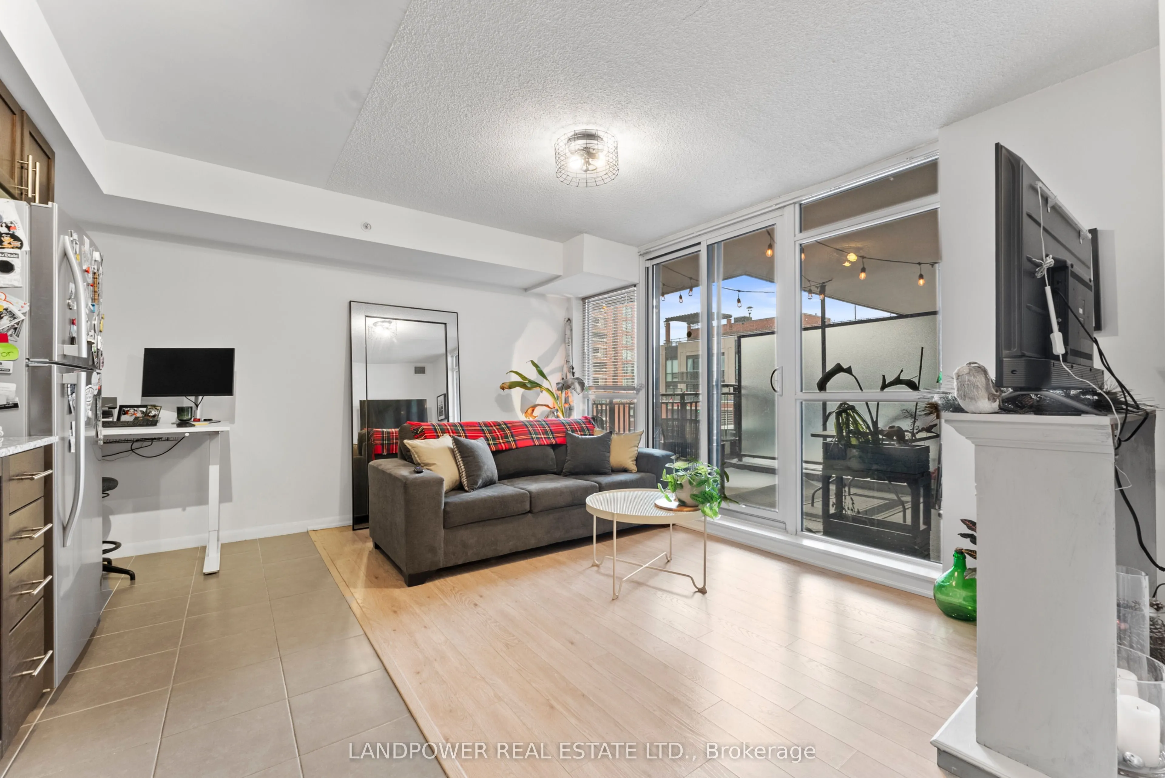 830 Lawrence Avenue W, #724