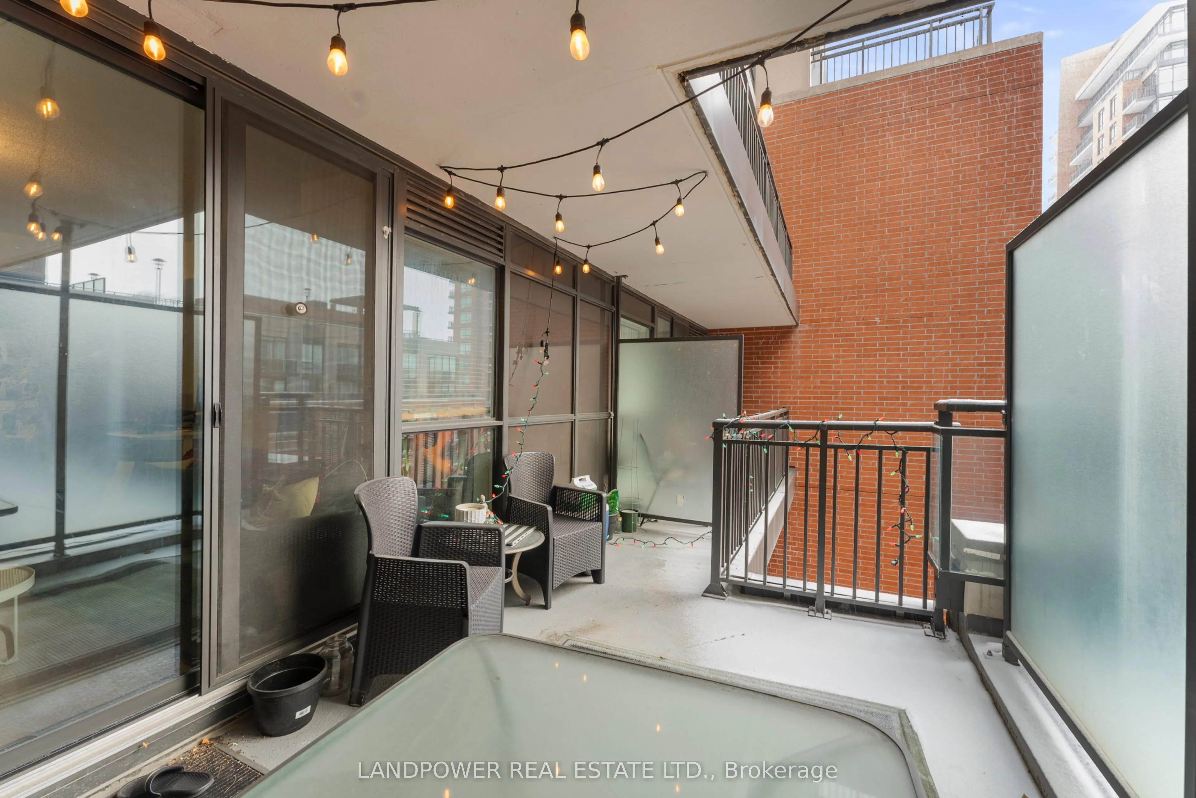 830 Lawrence Avenue W, #724