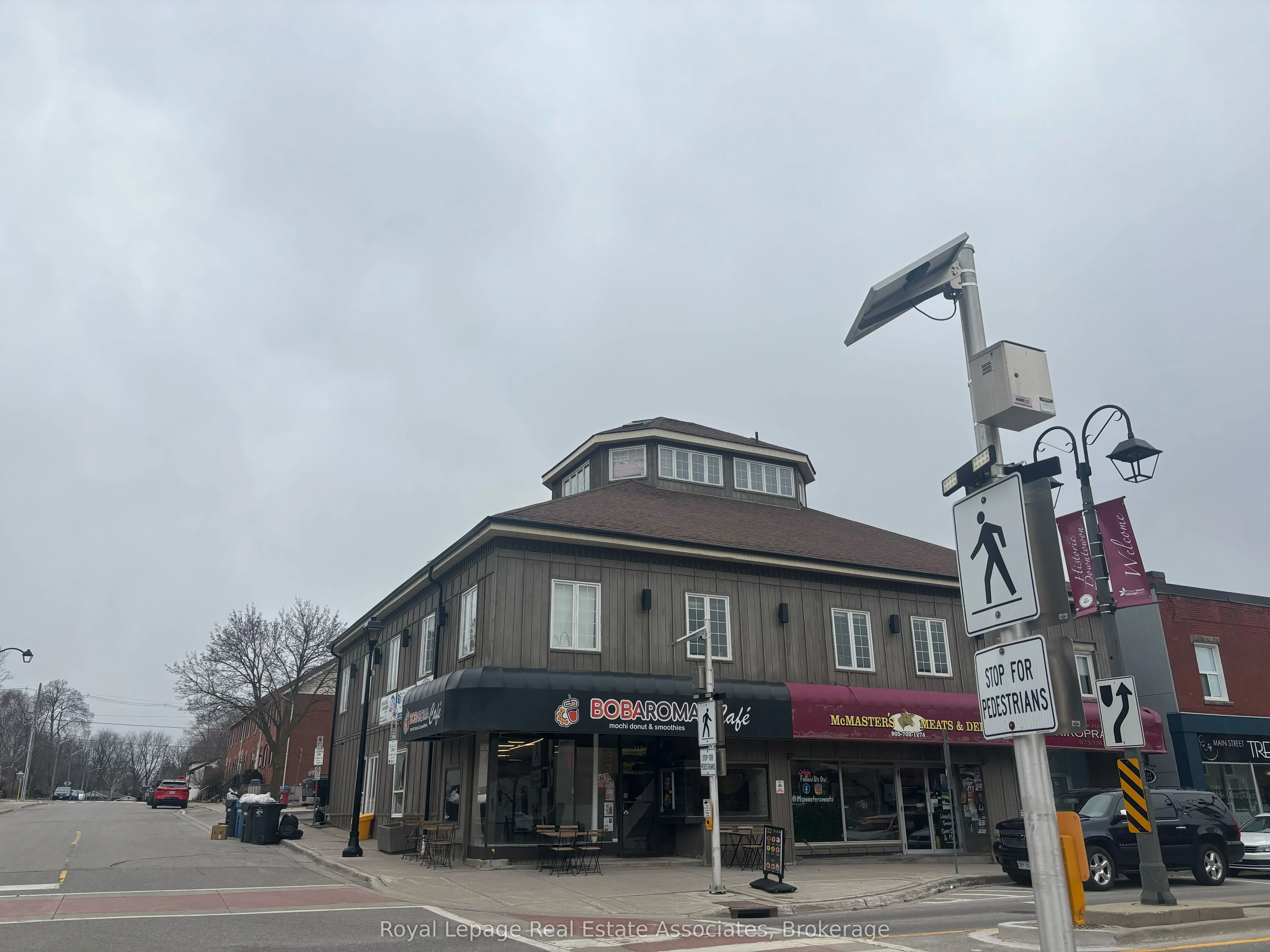 112 Main Street S, #205