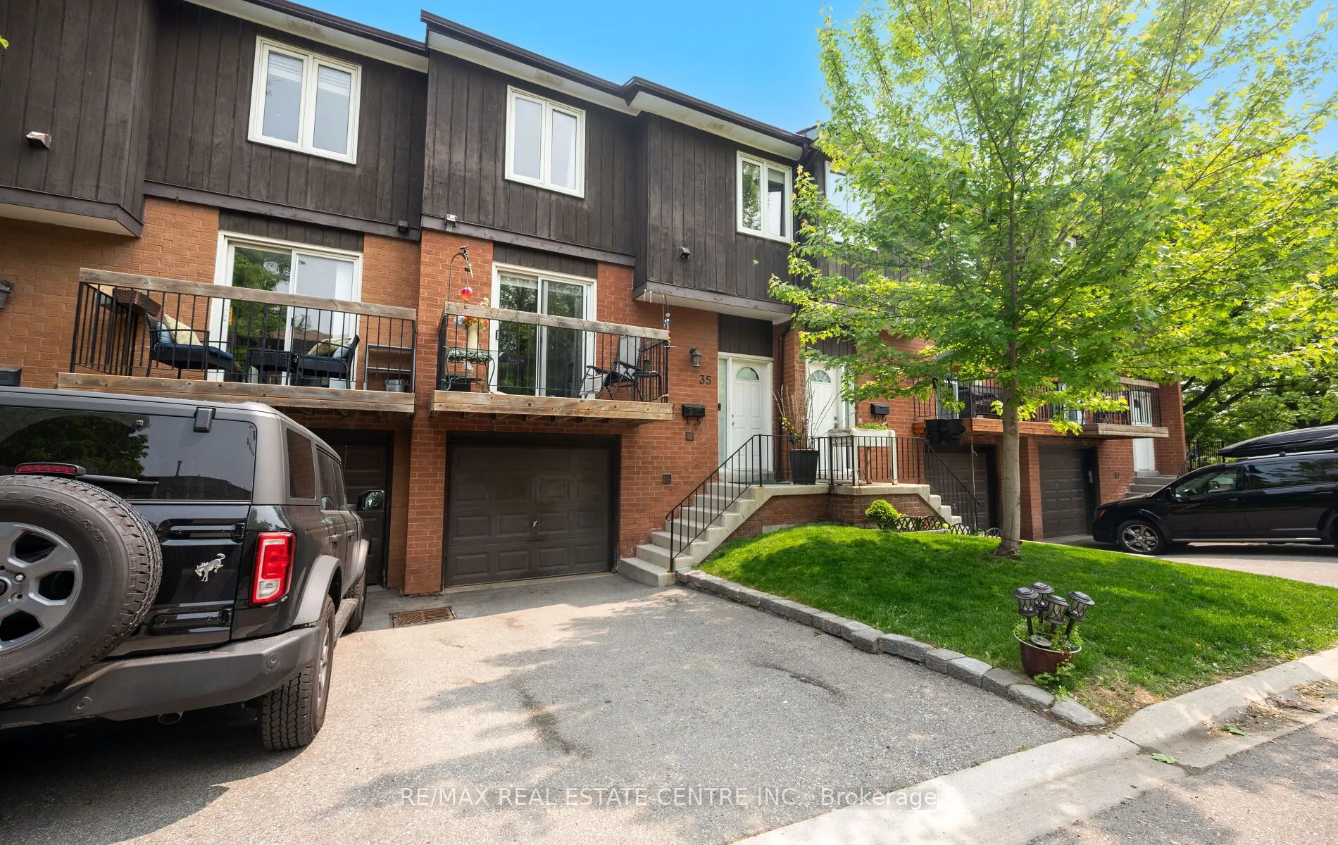 750 Burnhamthorpe Road E, #35