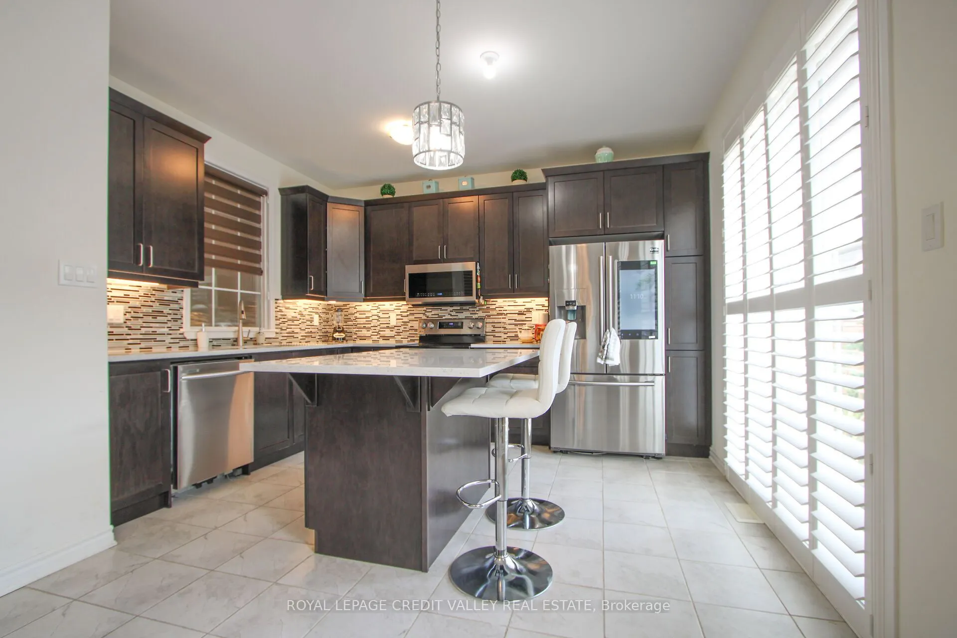 1229 Rose Way