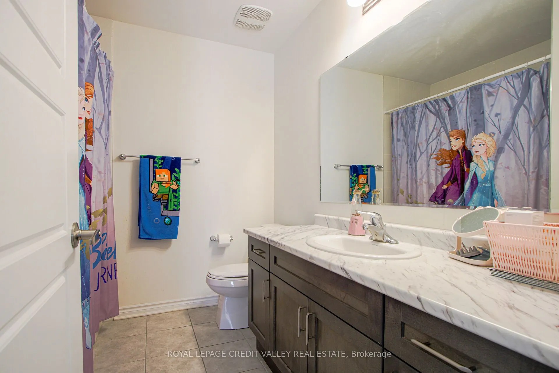 1229 Rose Way