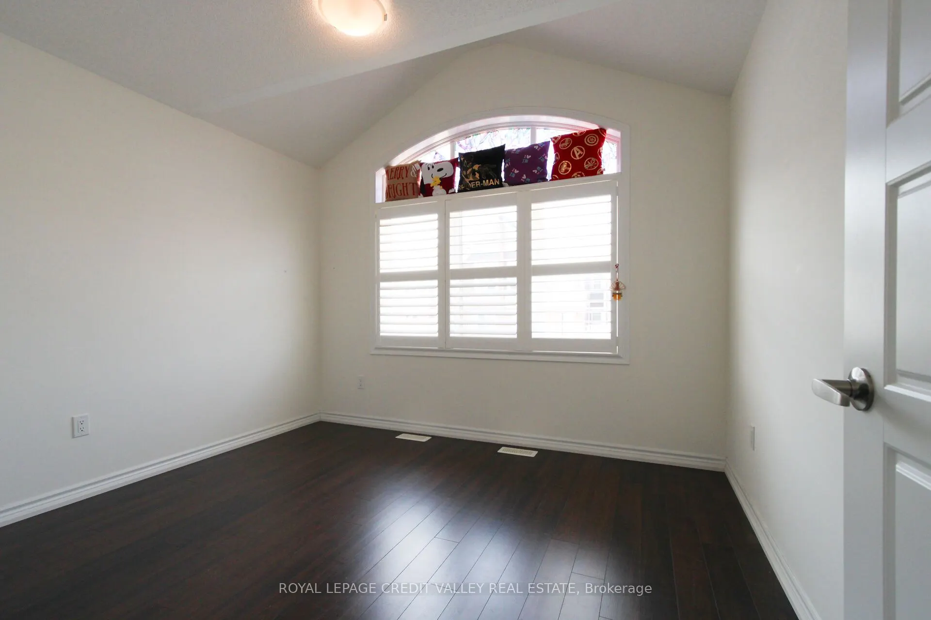 1229 Rose Way