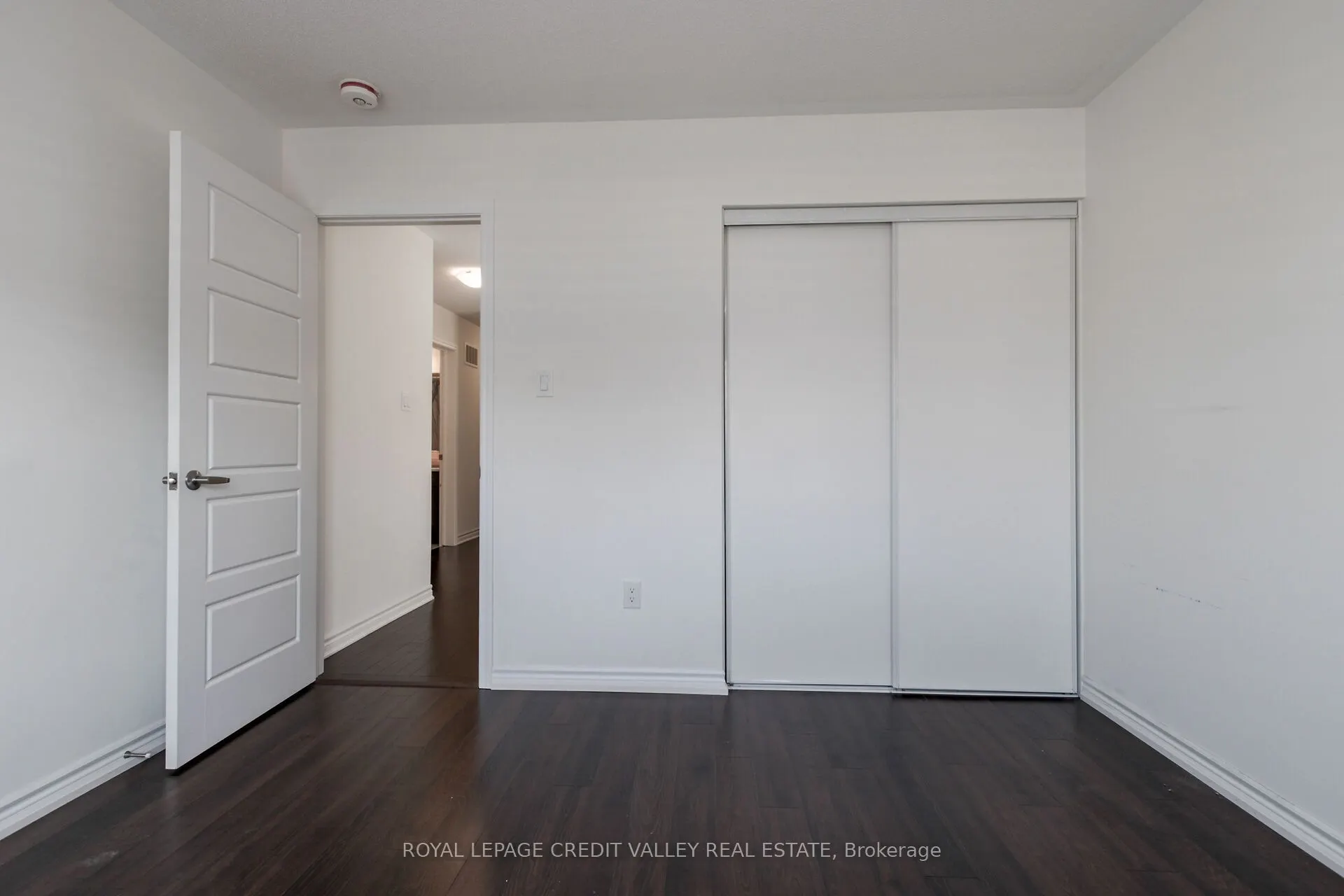 1229 Rose Way