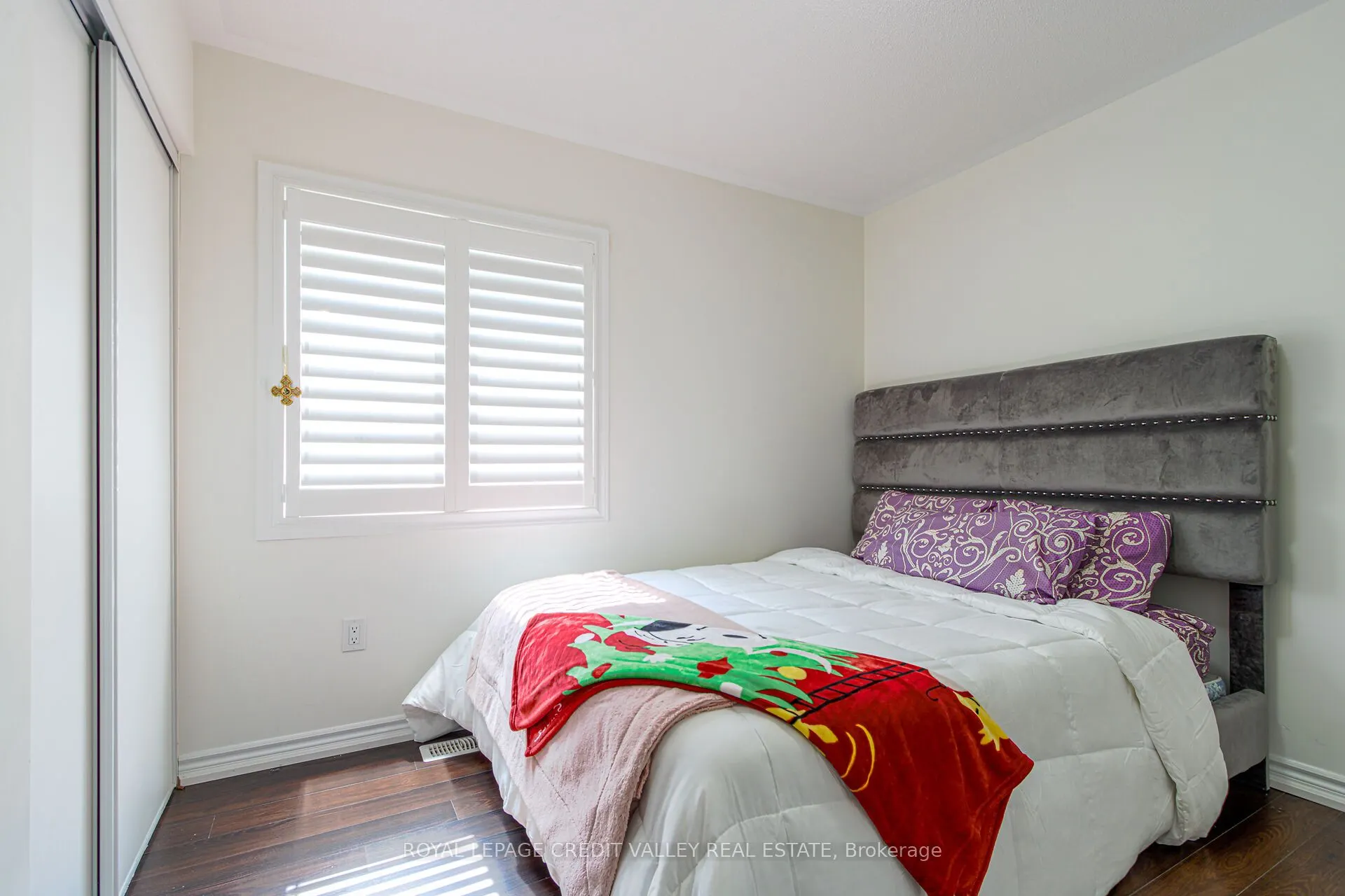 1229 Rose Way
