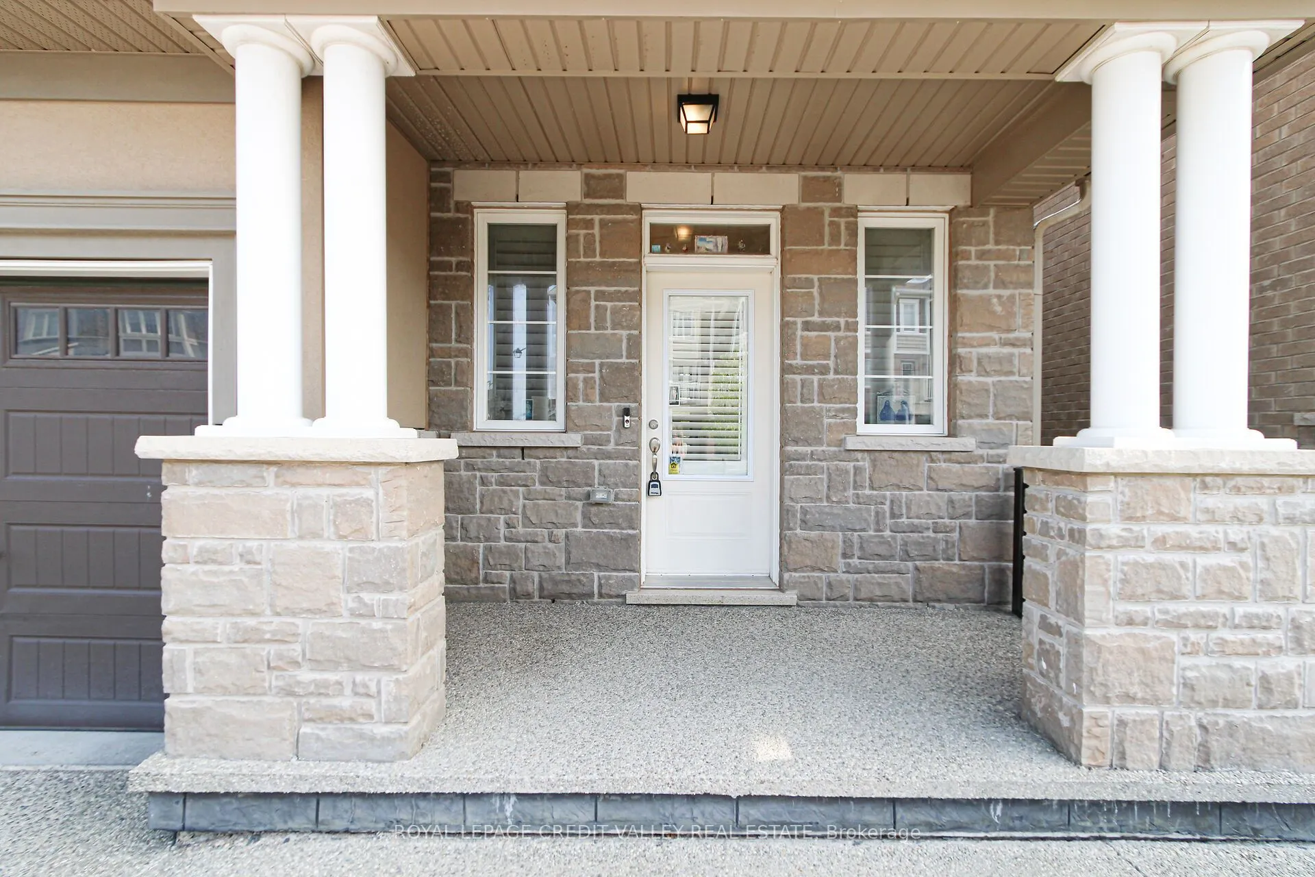 1229 Rose Way