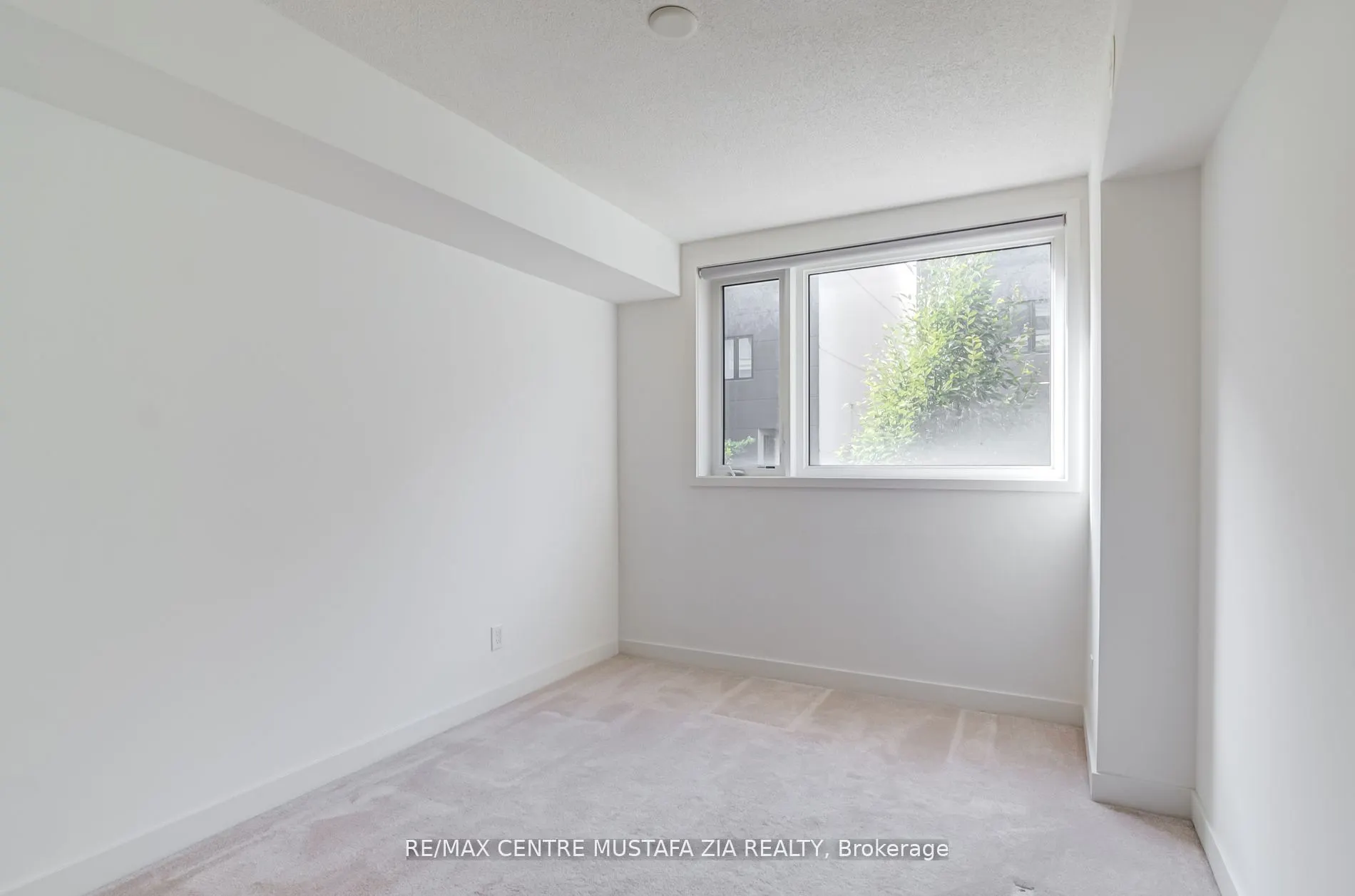 1129 Cooke Boulevard, #608