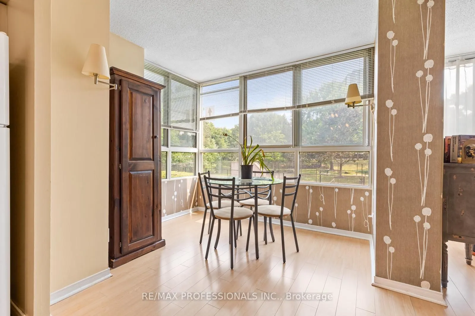 1485 Lakeshore Road E, #114