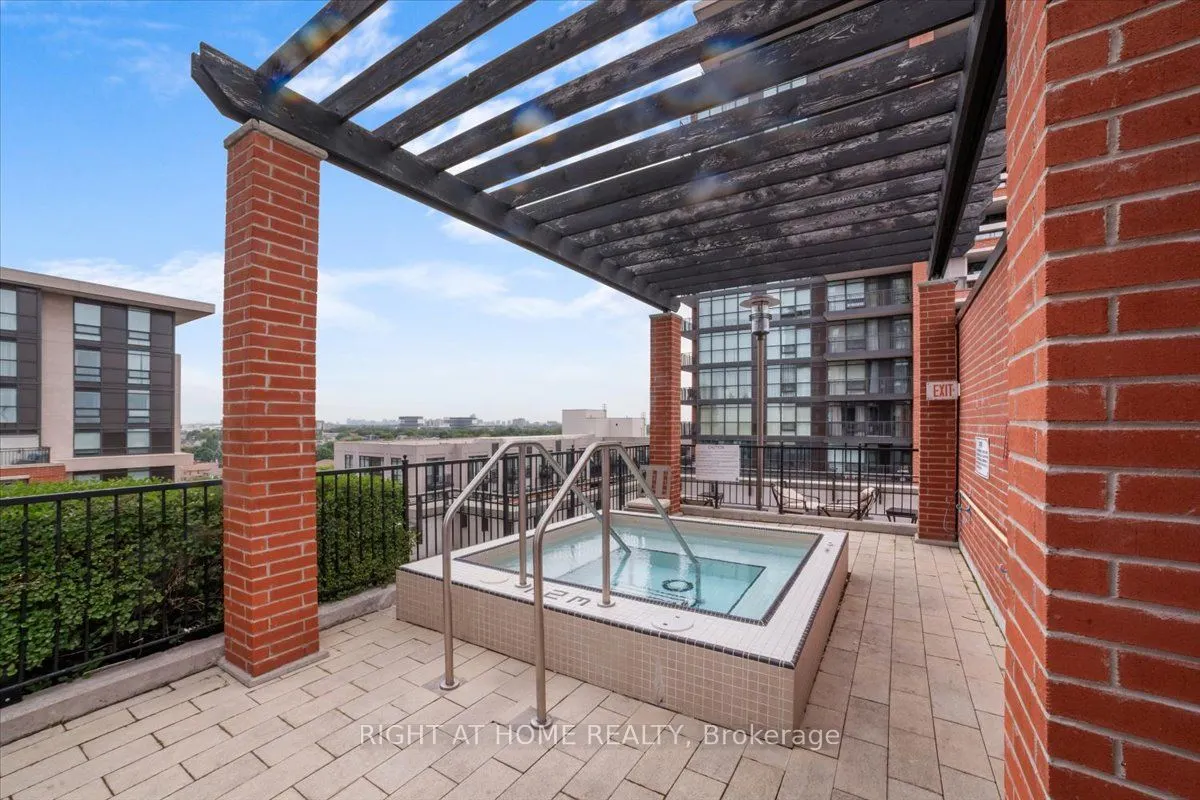 830 Lawrence Avenue, #537