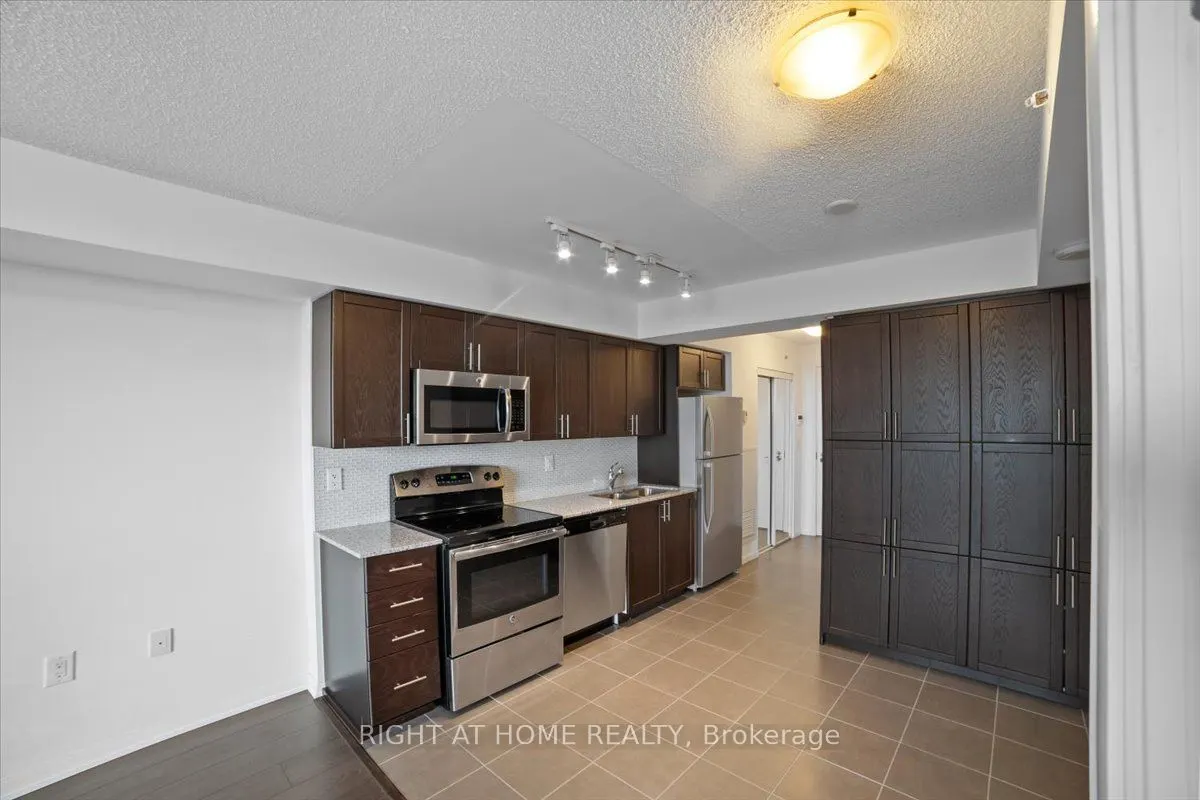 830 Lawrence Avenue, #537