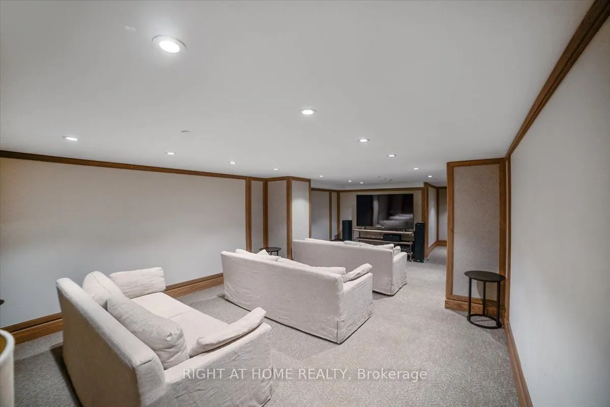 830 Lawrence Avenue, #537
