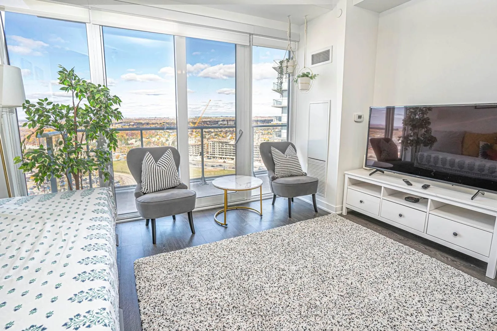 4675 Metcalfe Avenue, #2003