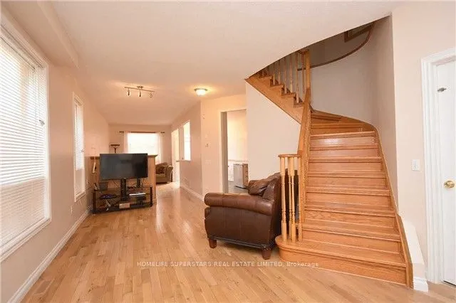 967 Ledbury Crescent