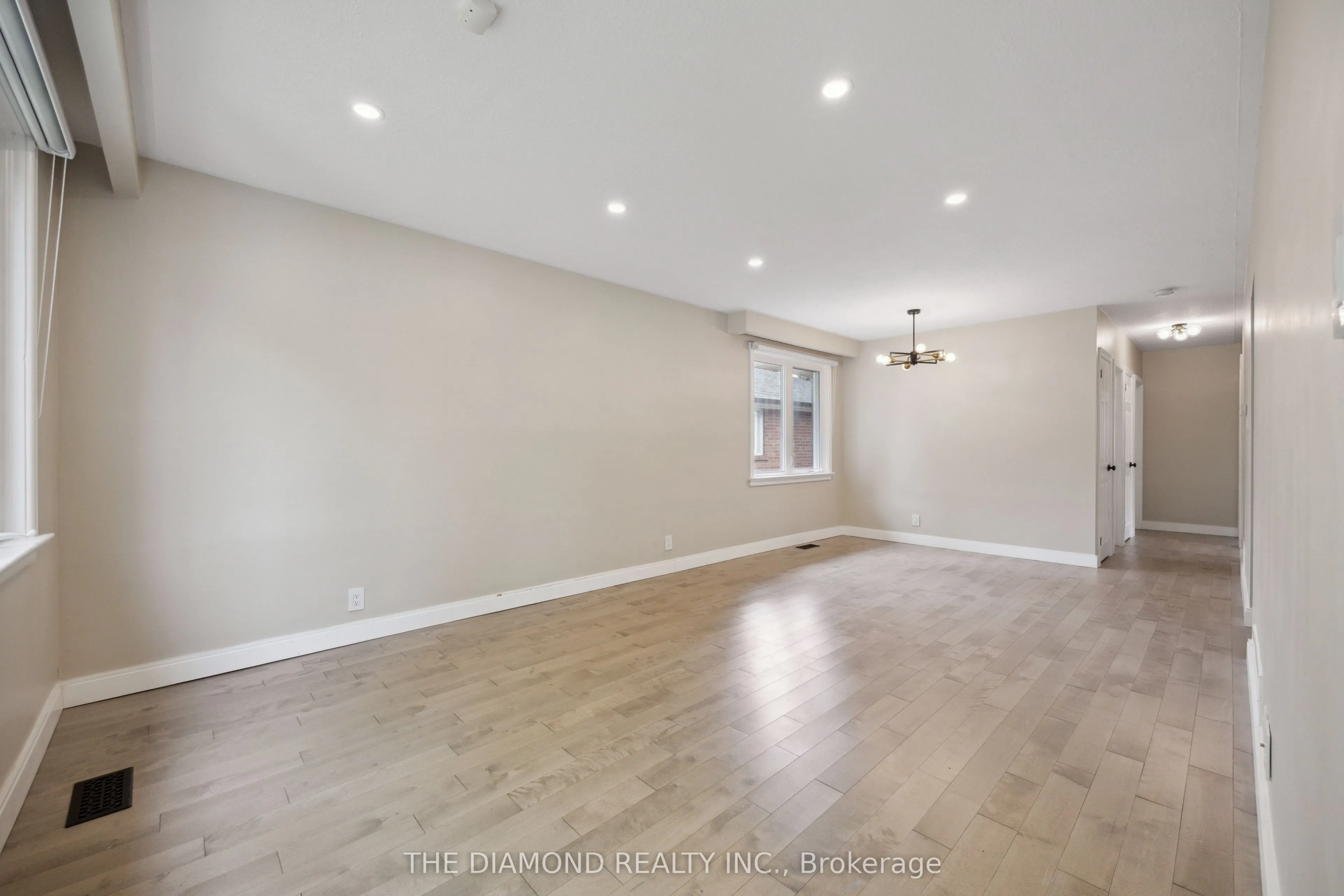 257 The Westway, #Main Floor
