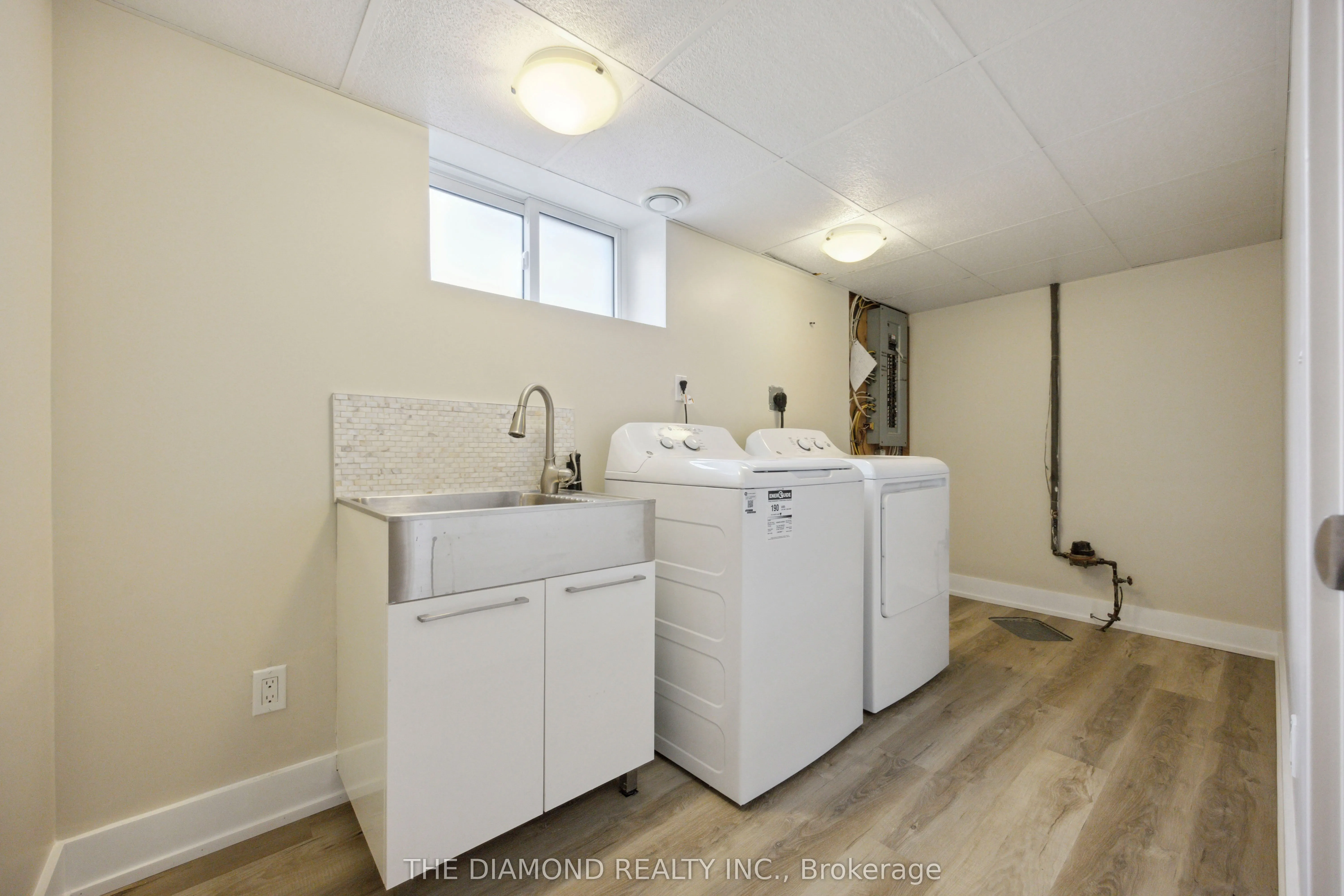 257 The Westway, #Main Floor