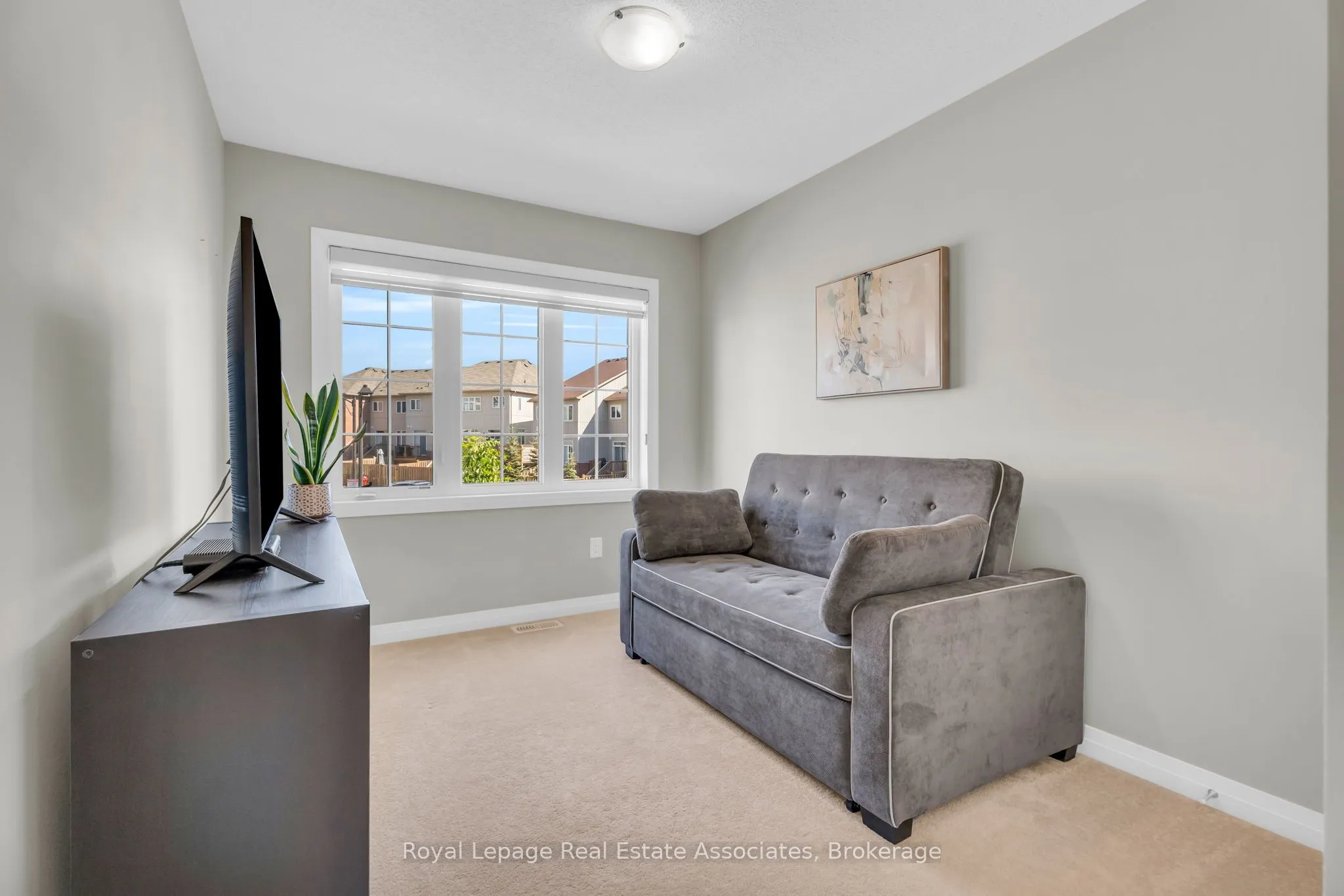 172 Parkinson Crescent