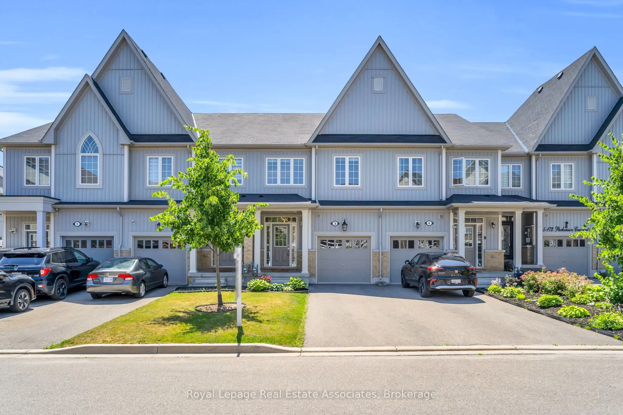 172 Parkinson Crescent