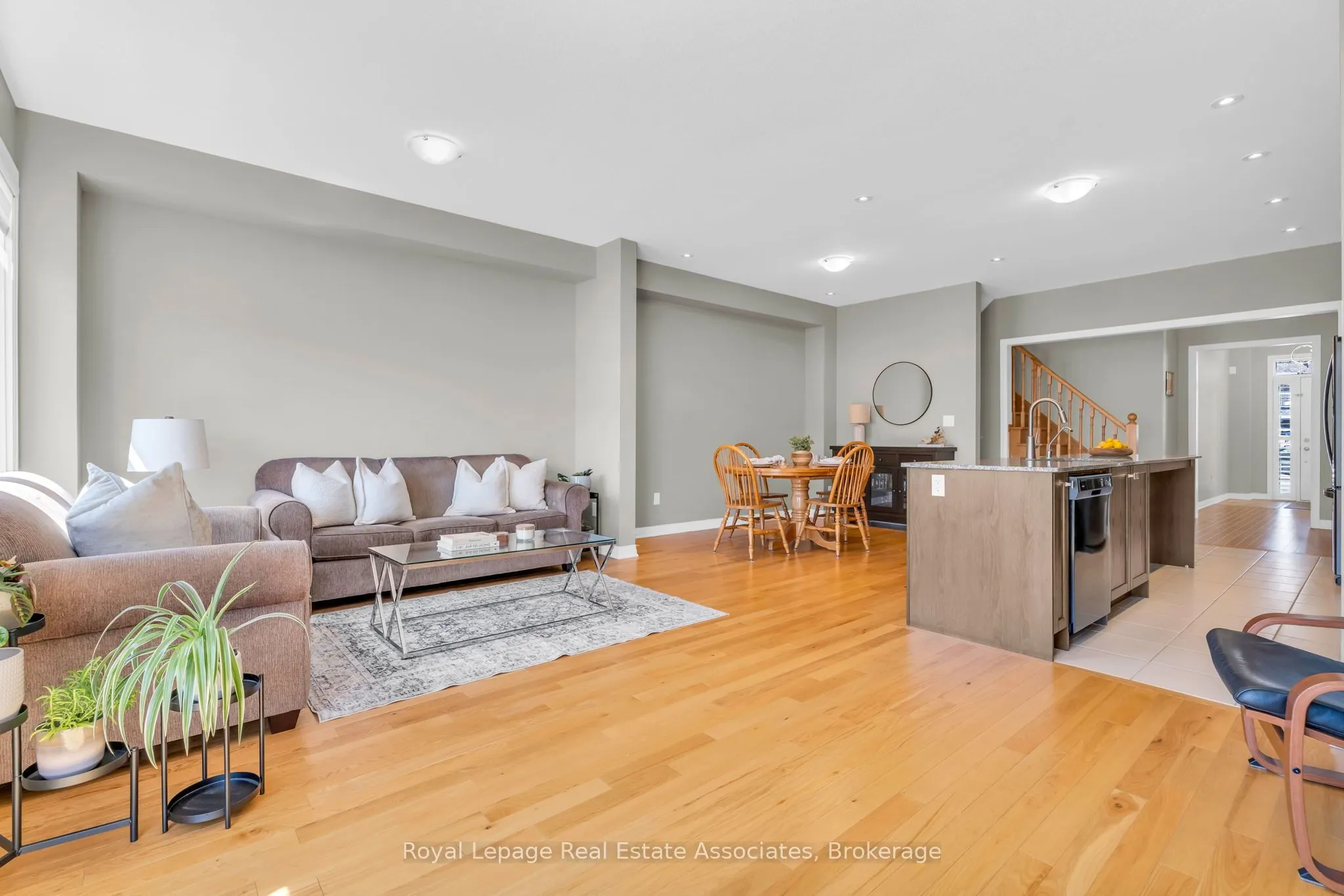 172 Parkinson Crescent