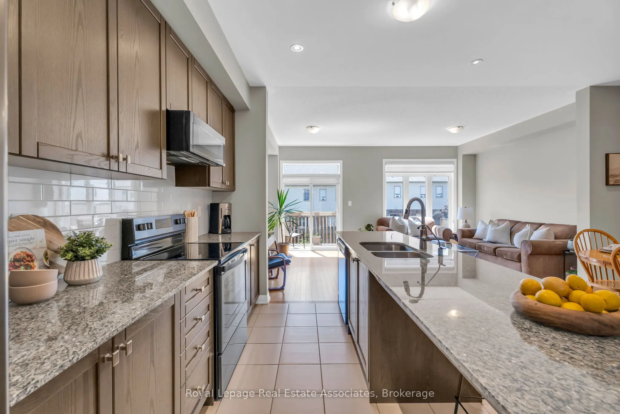 172 Parkinson Crescent