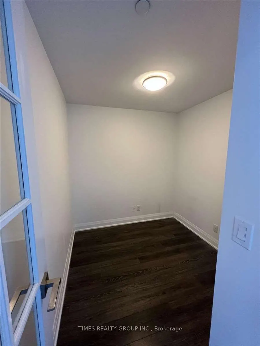 36 Park Lawn Road, #2002