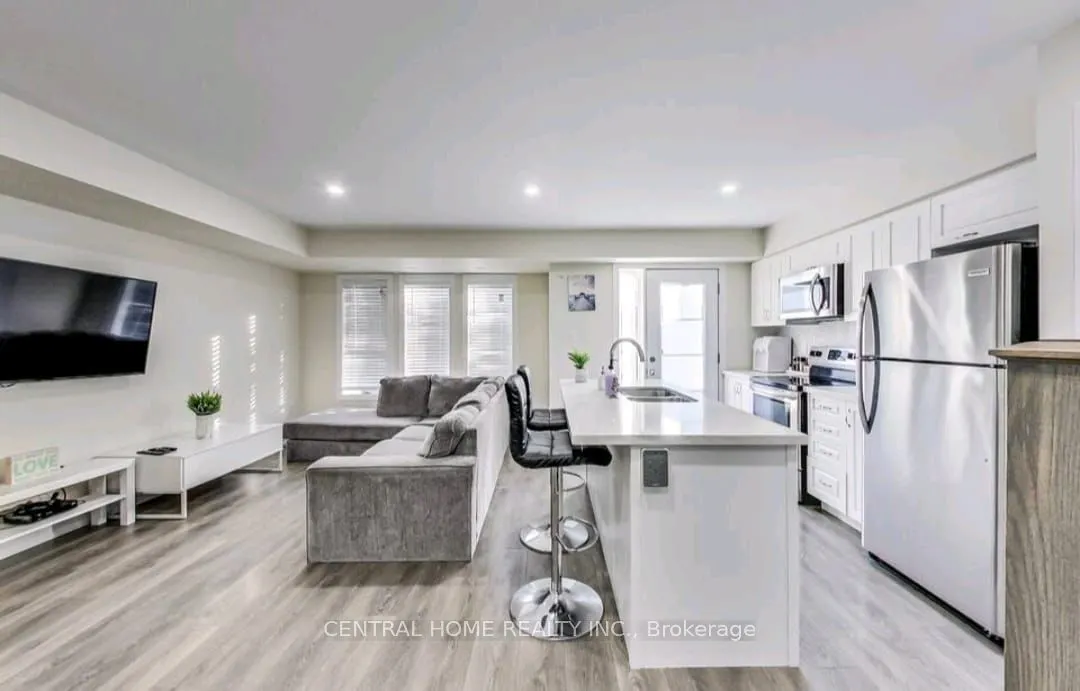 2355 Sheppard Avenue W, #241