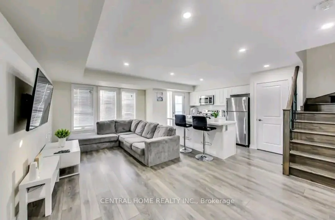 2355 Sheppard Avenue W, #241