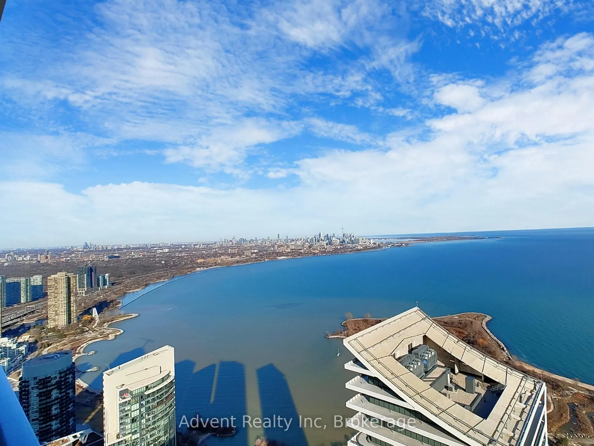 30 Shore Breeze Drive, #LPH07A