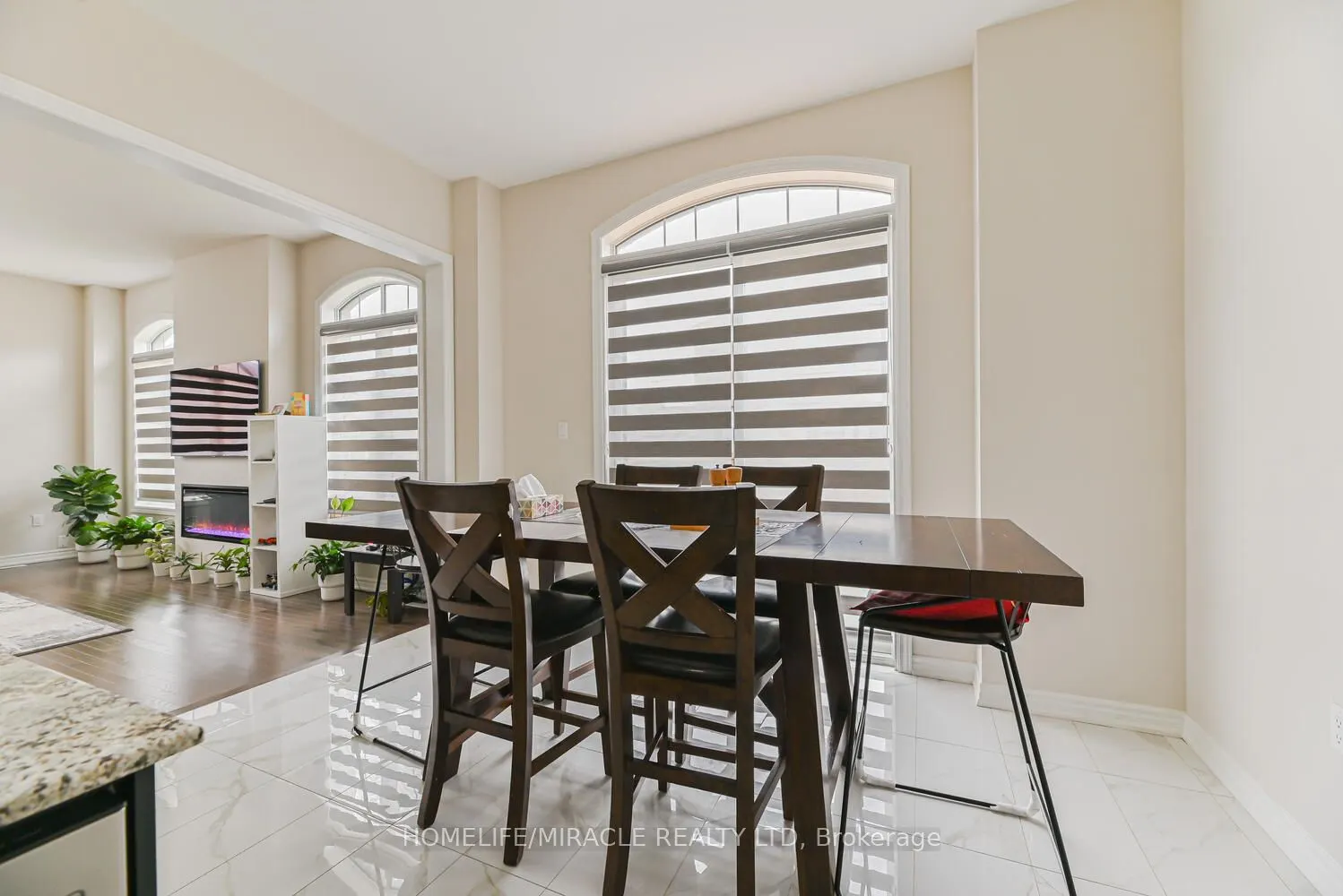 9 Bavenden Crescent